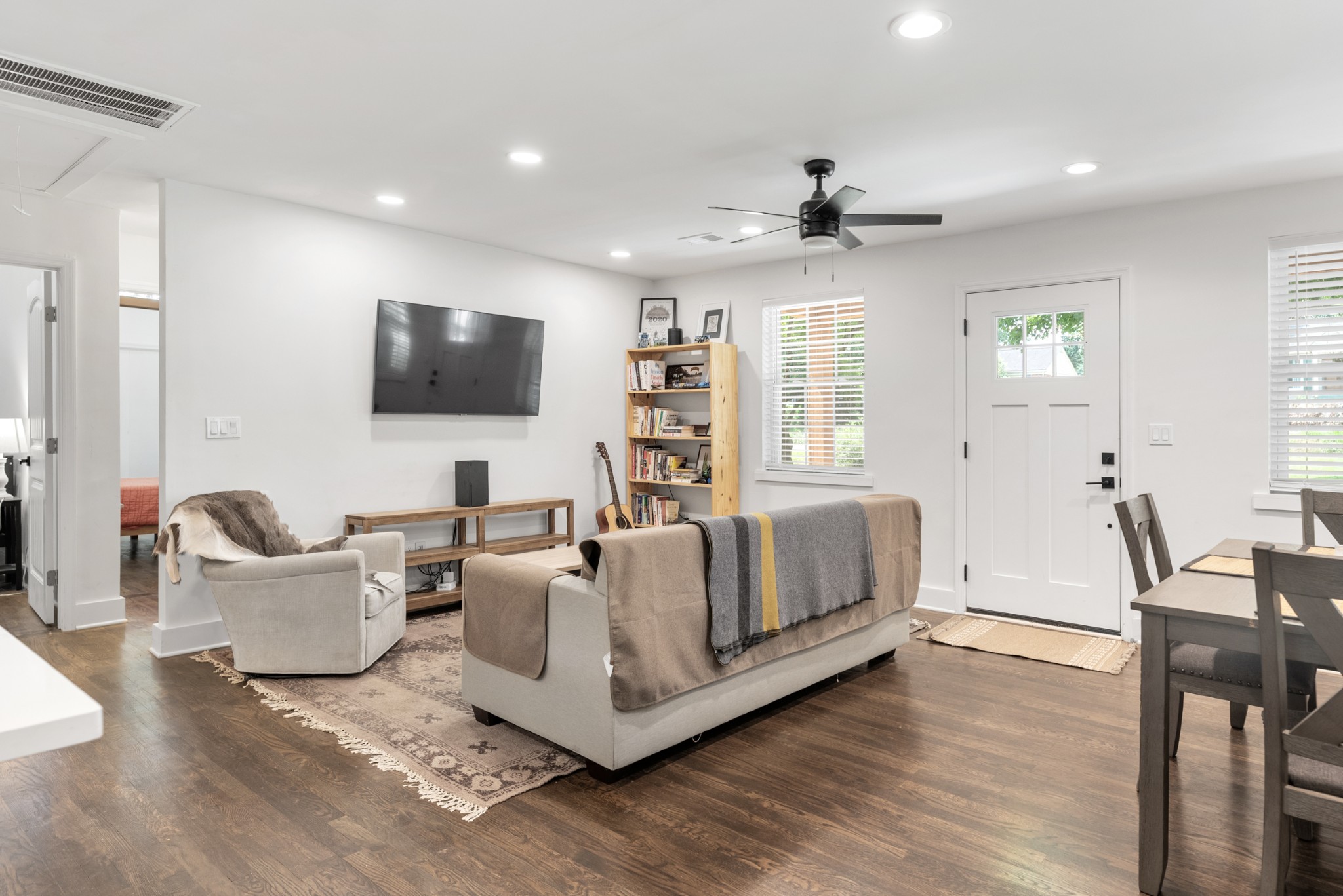 2309 Shadow Ln