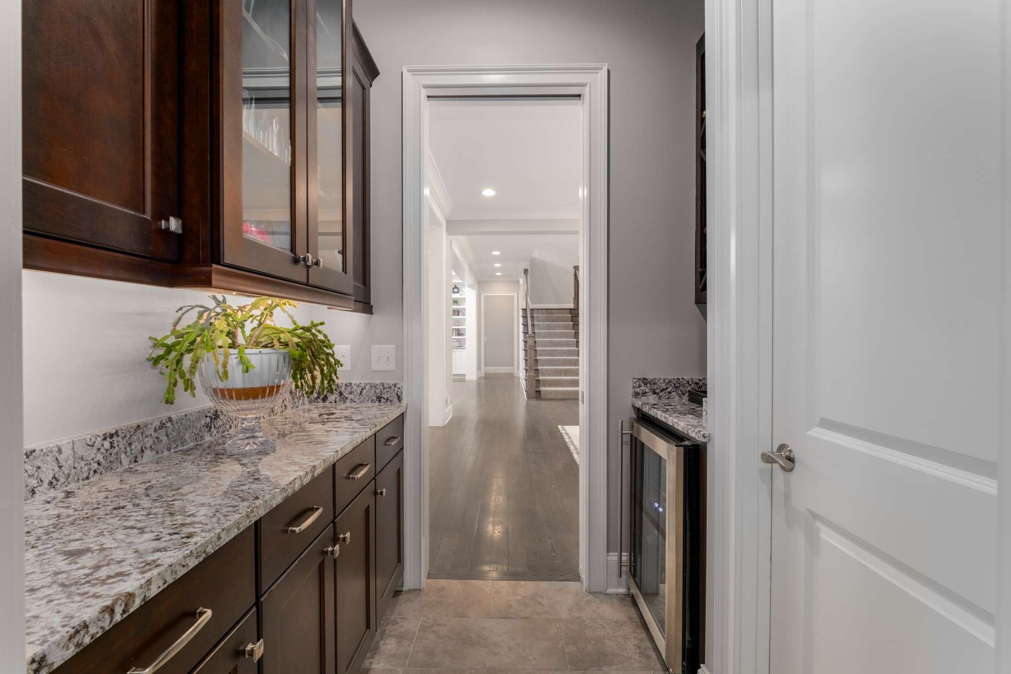 1236 Saxon Dr