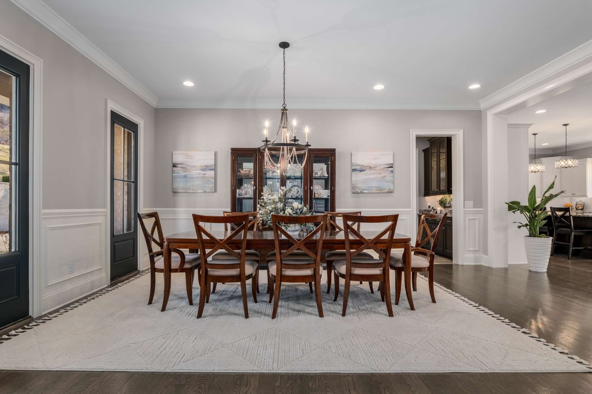 1236 Saxon Dr