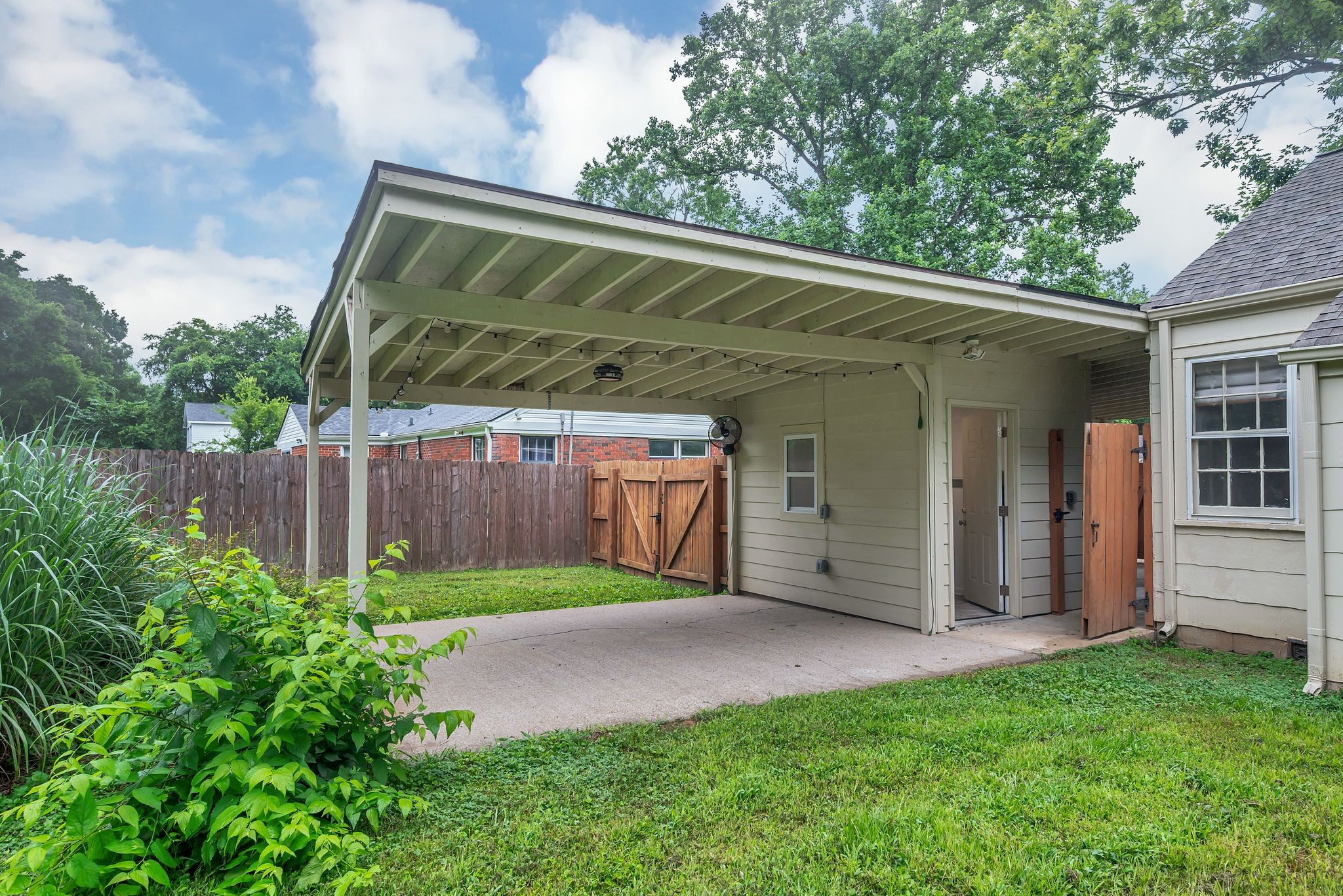 917 Drummond Dr