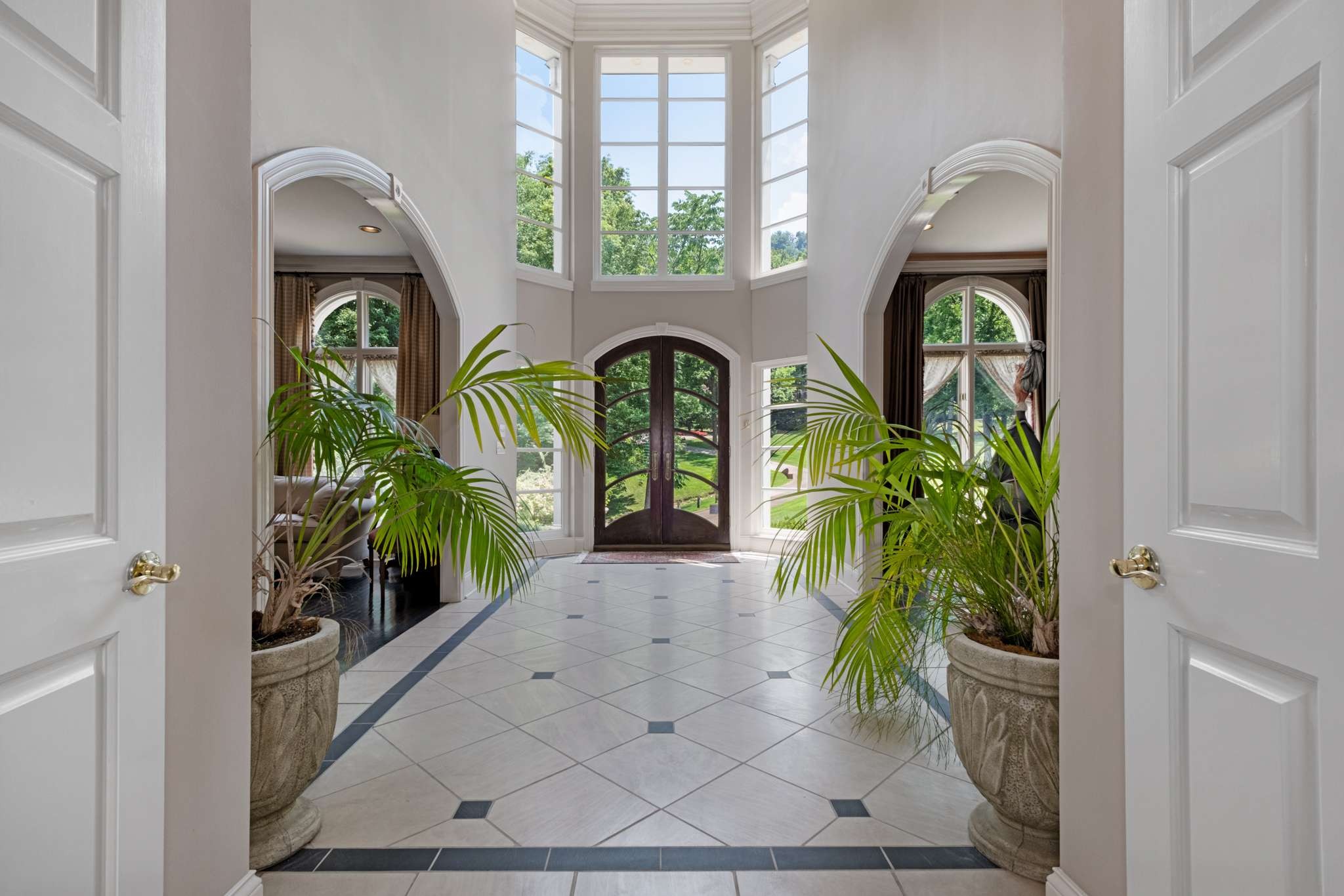 926 Overton Lea Rd
