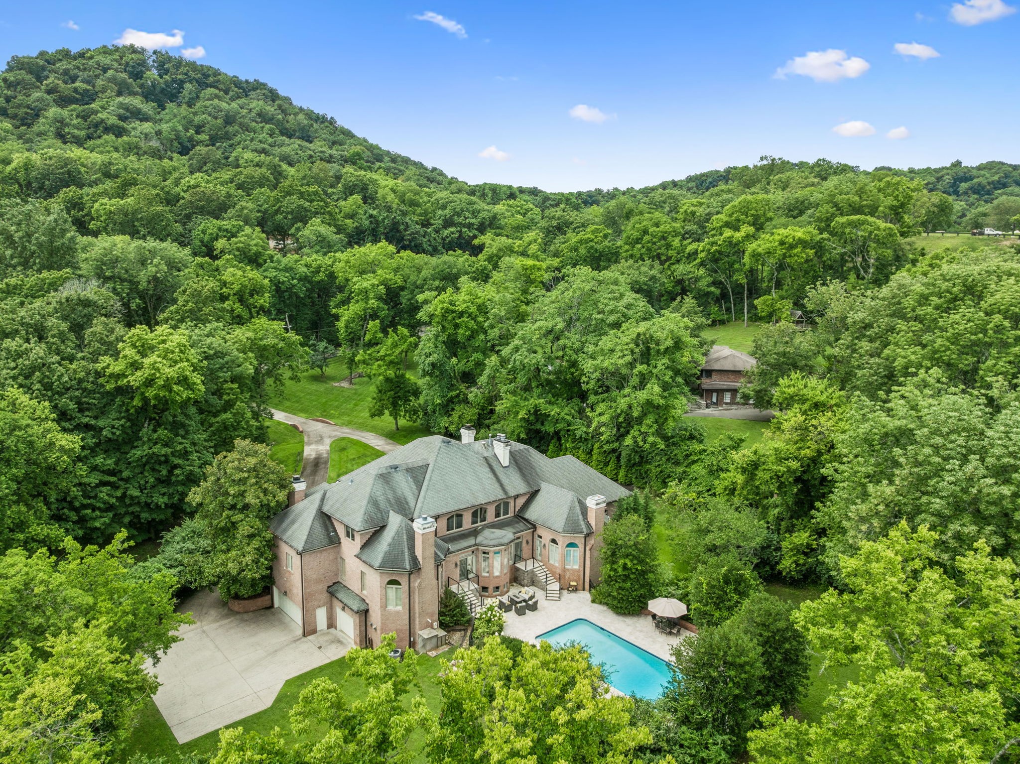926 Overton Lea Rd