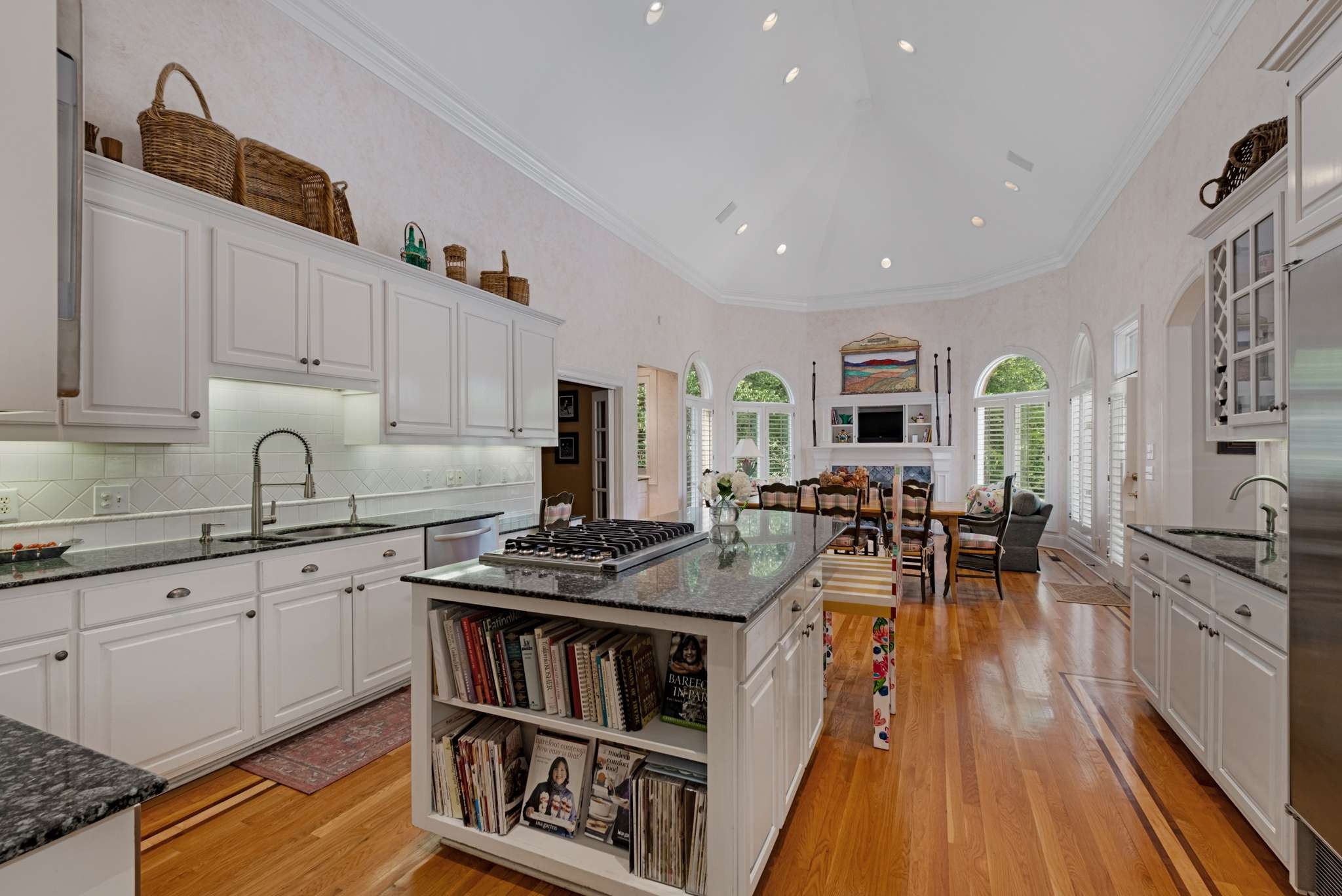 926 Overton Lea Rd