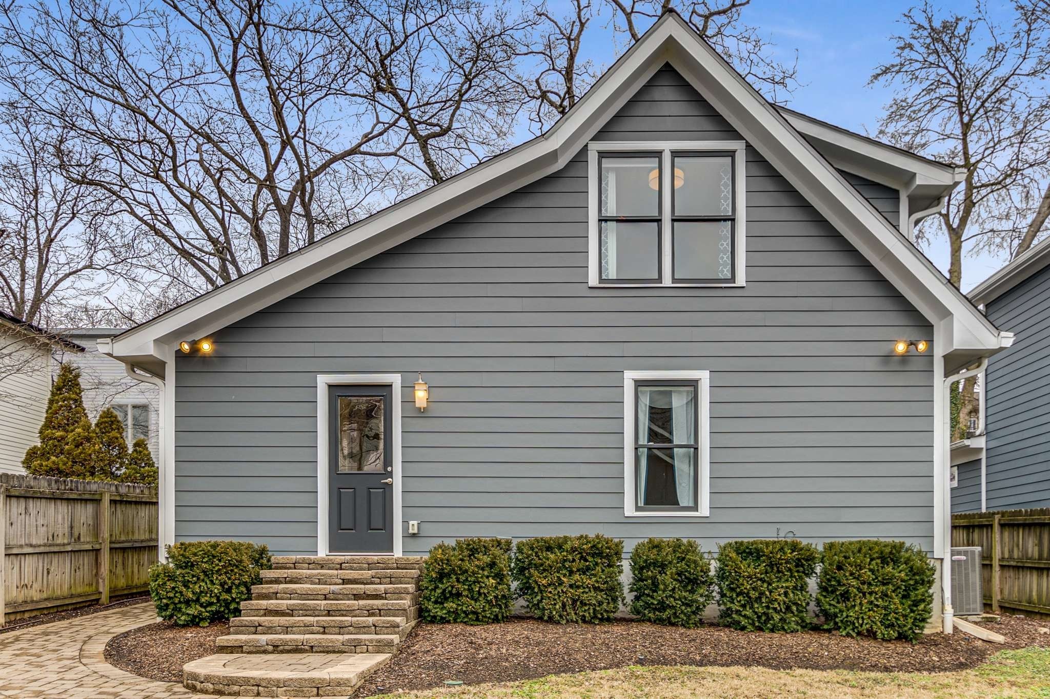 2310 Vaulx Ln