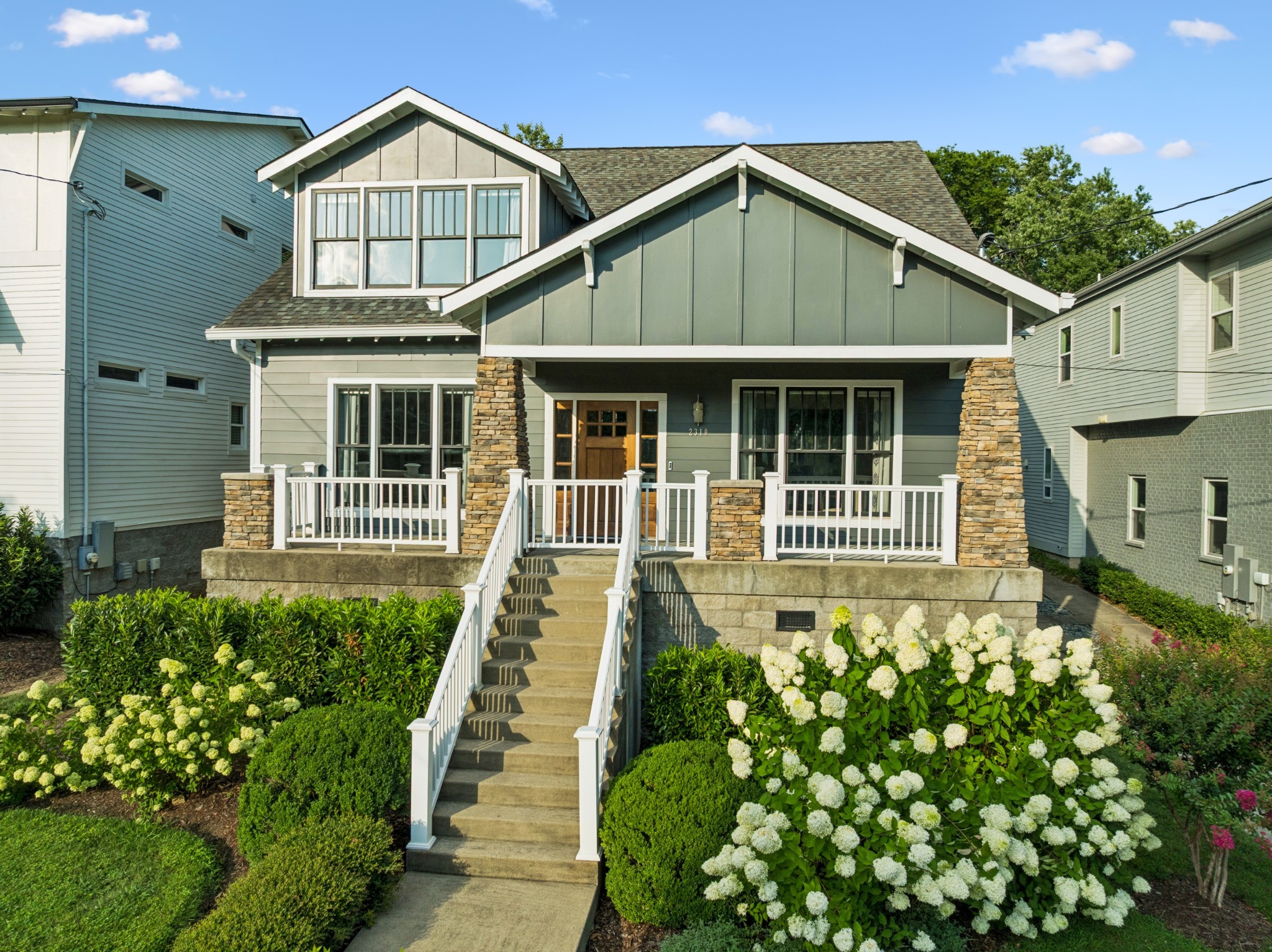 2310 Vaulx Ln