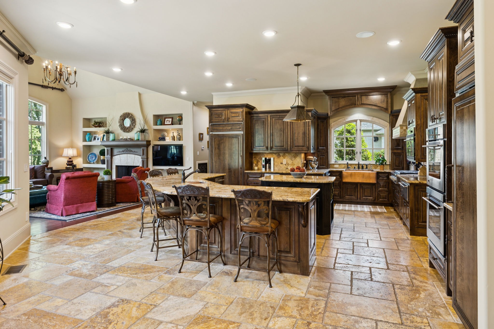 5230 Lysander Ln