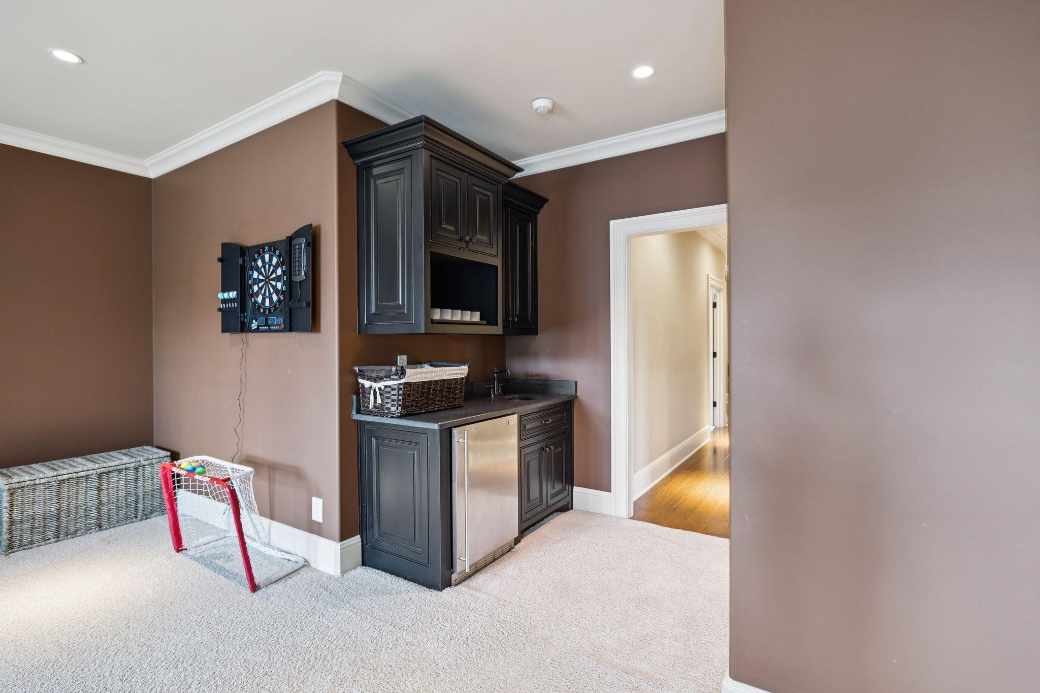 5230 Lysander Ln