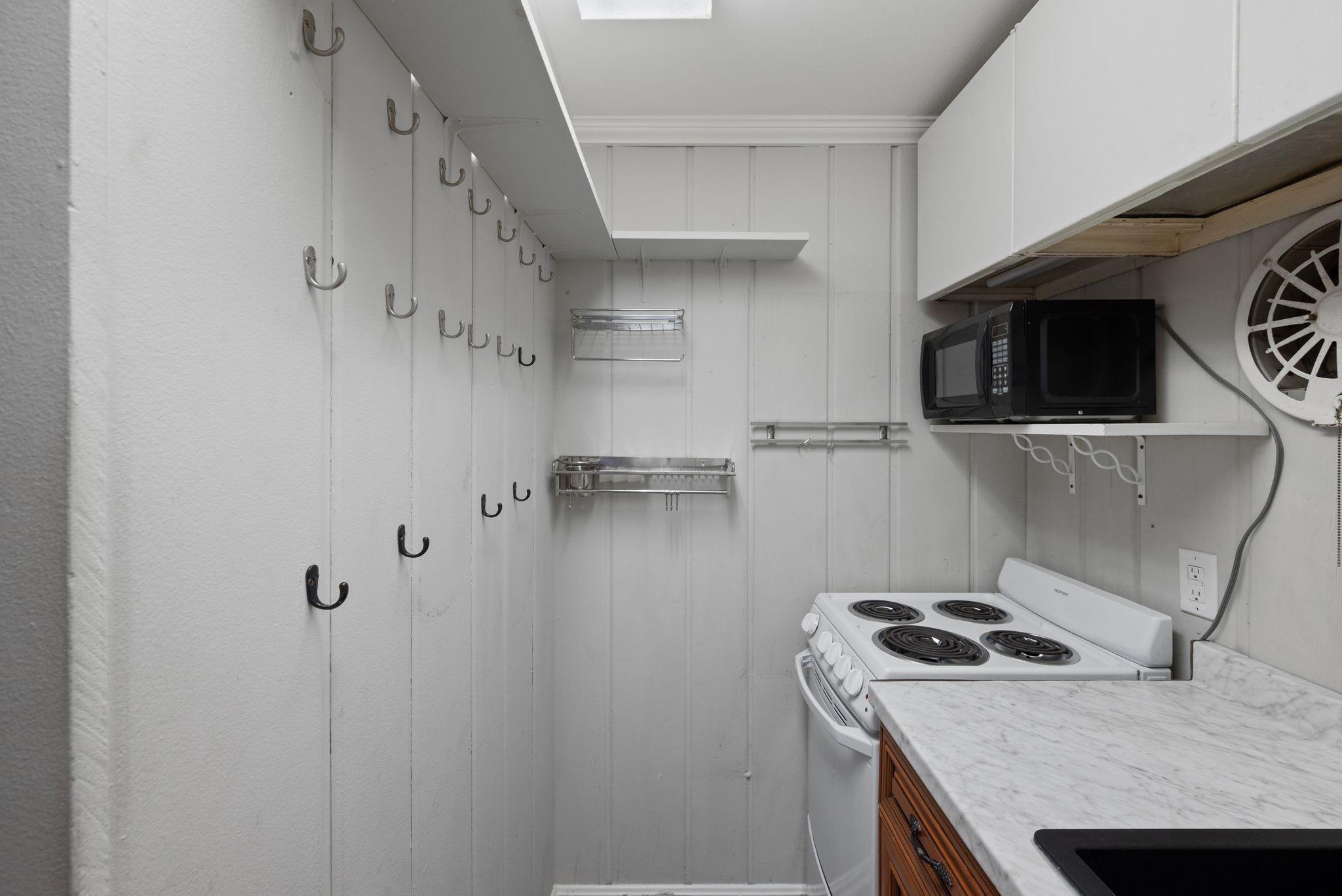 3800 West End Ave Unit: 7