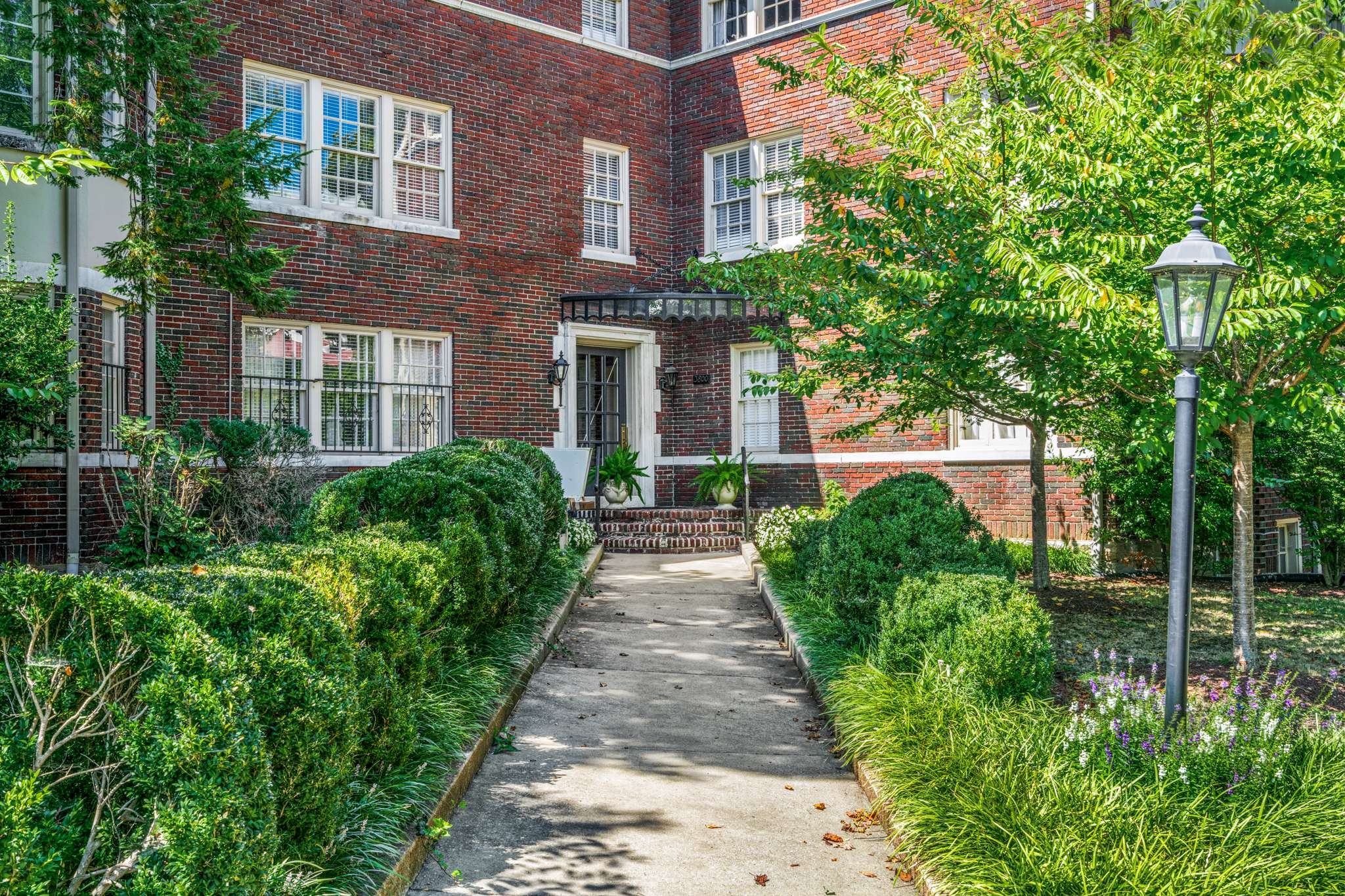 3800 West End Ave Unit: 7