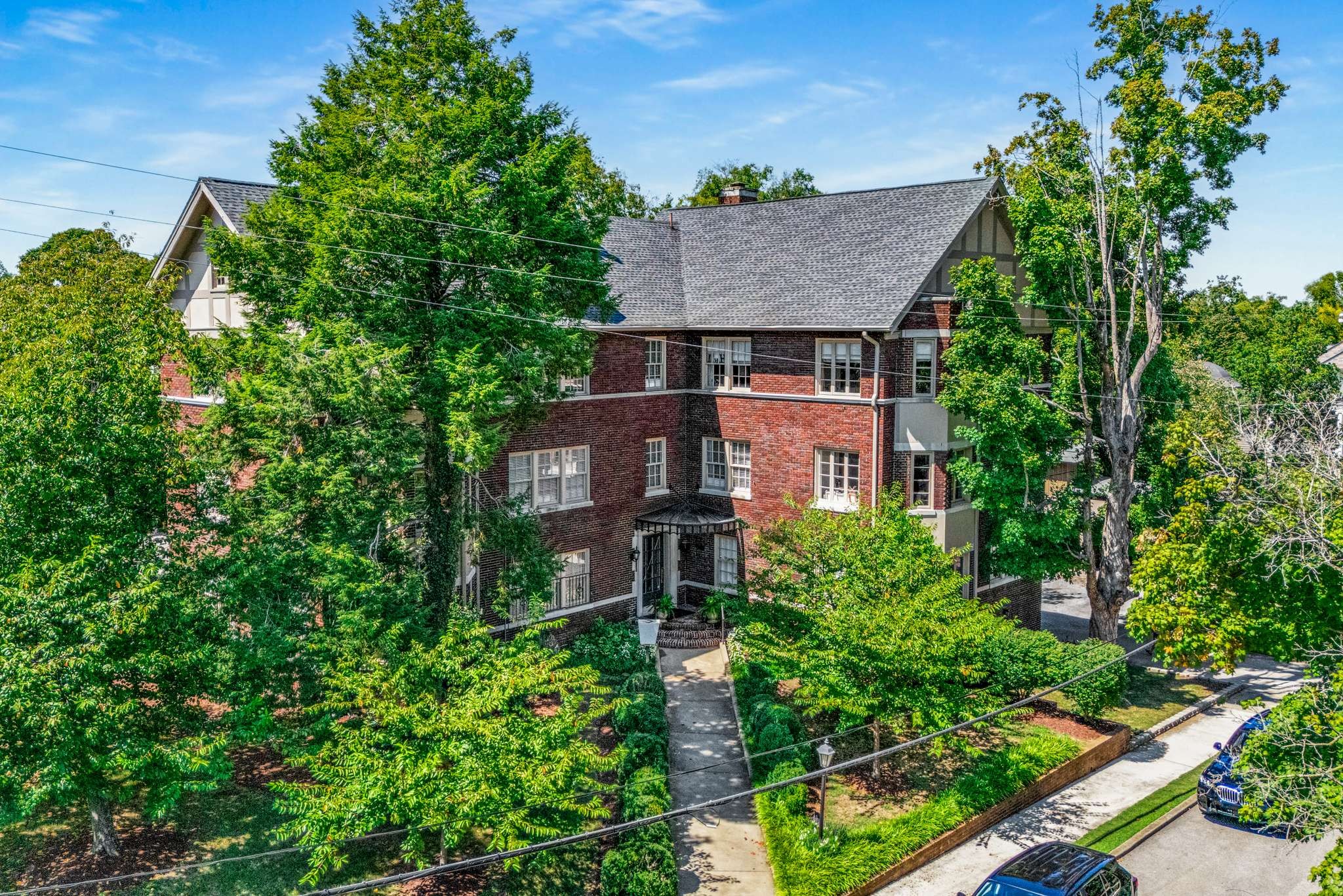 3800 West End Ave Unit: 7