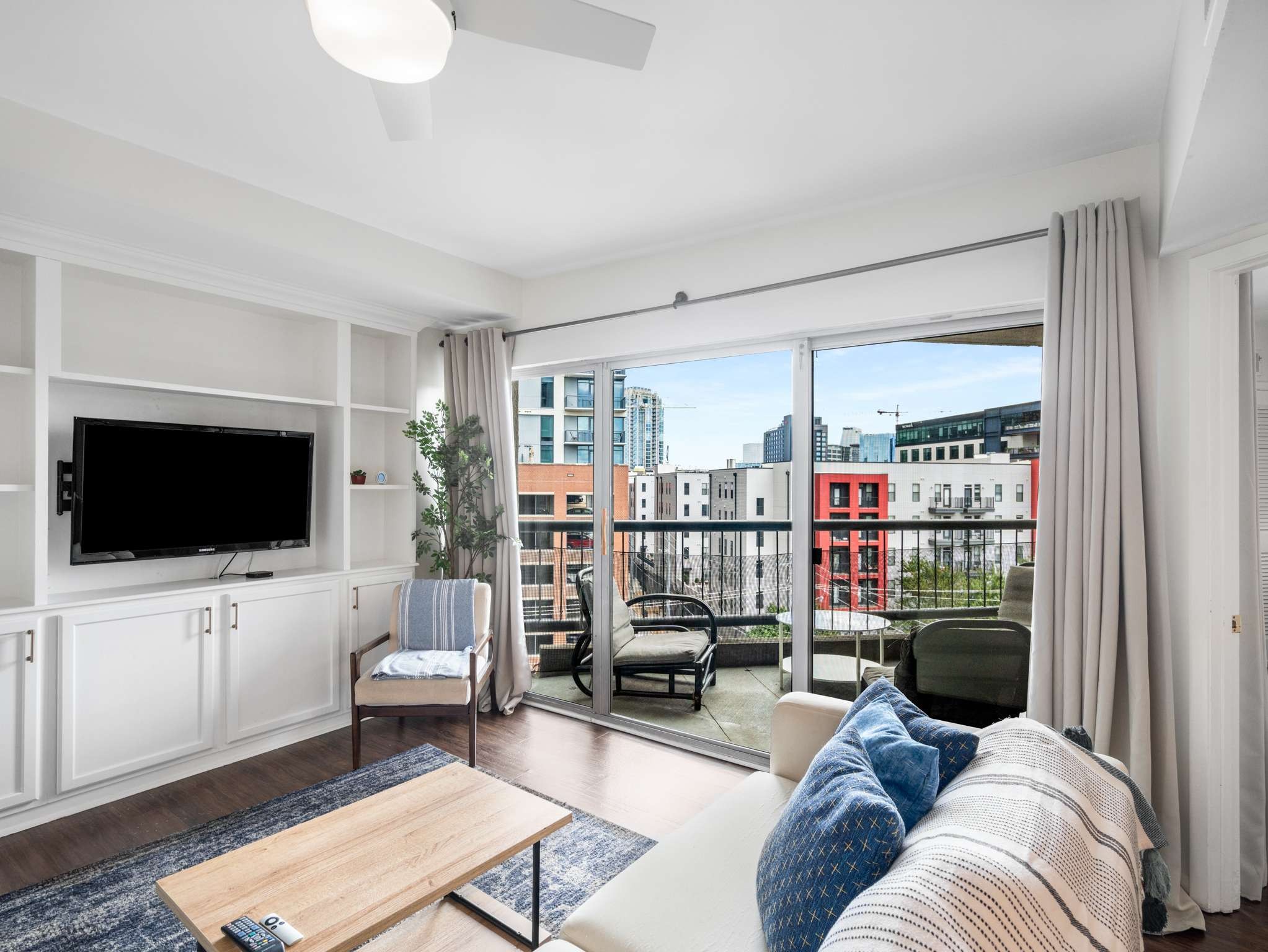 900 19th Ave, S Unit: 605