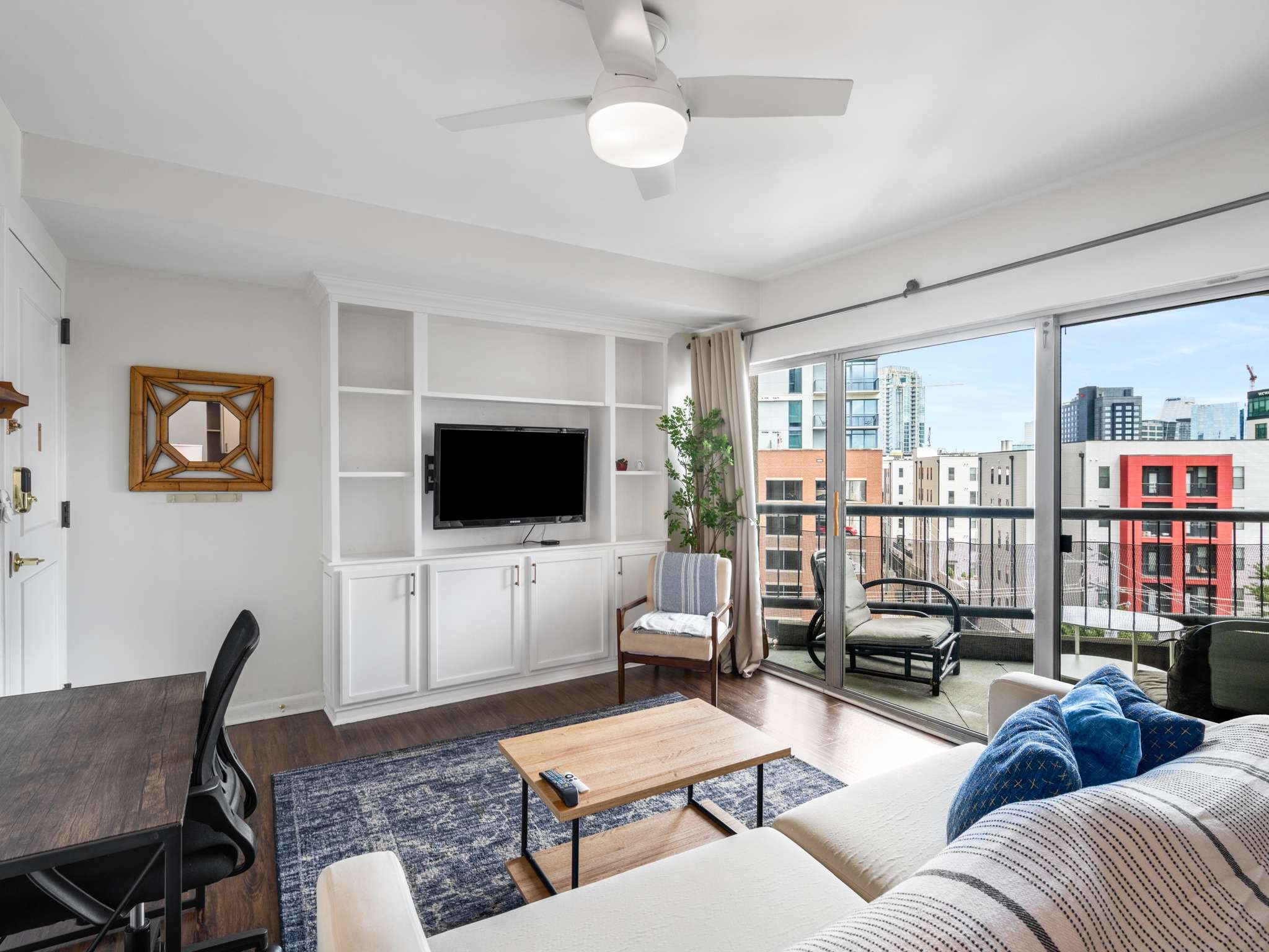 900 19th Ave, S Unit: 605