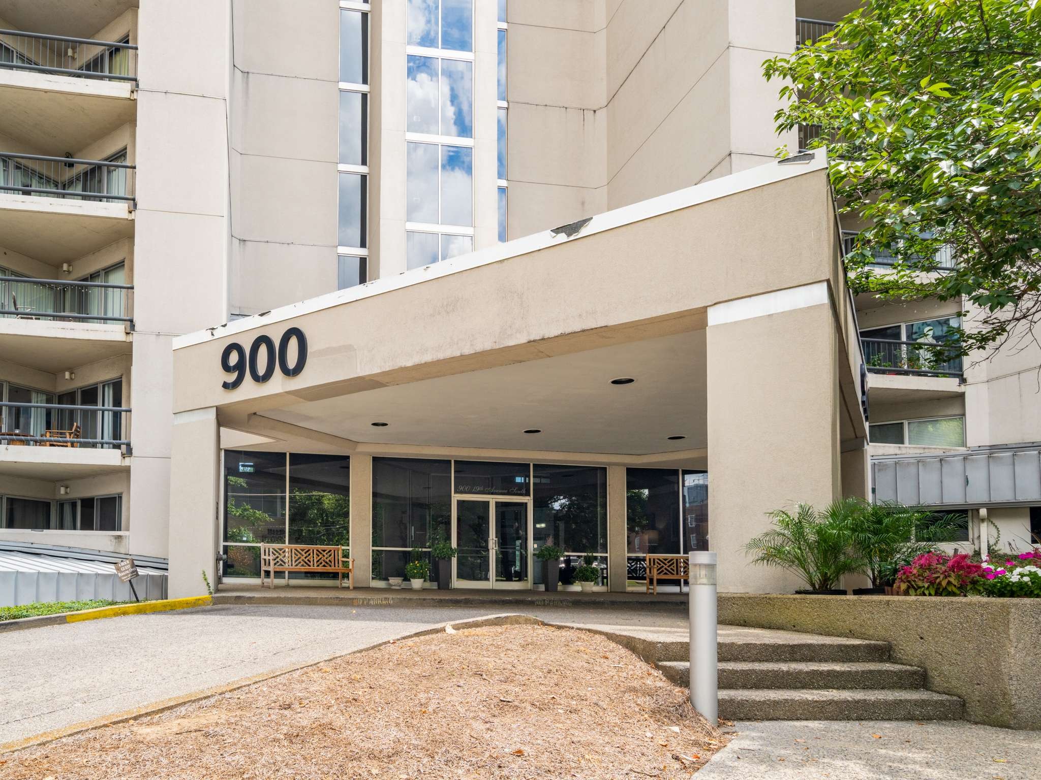 900 19th Ave, S Unit: 605