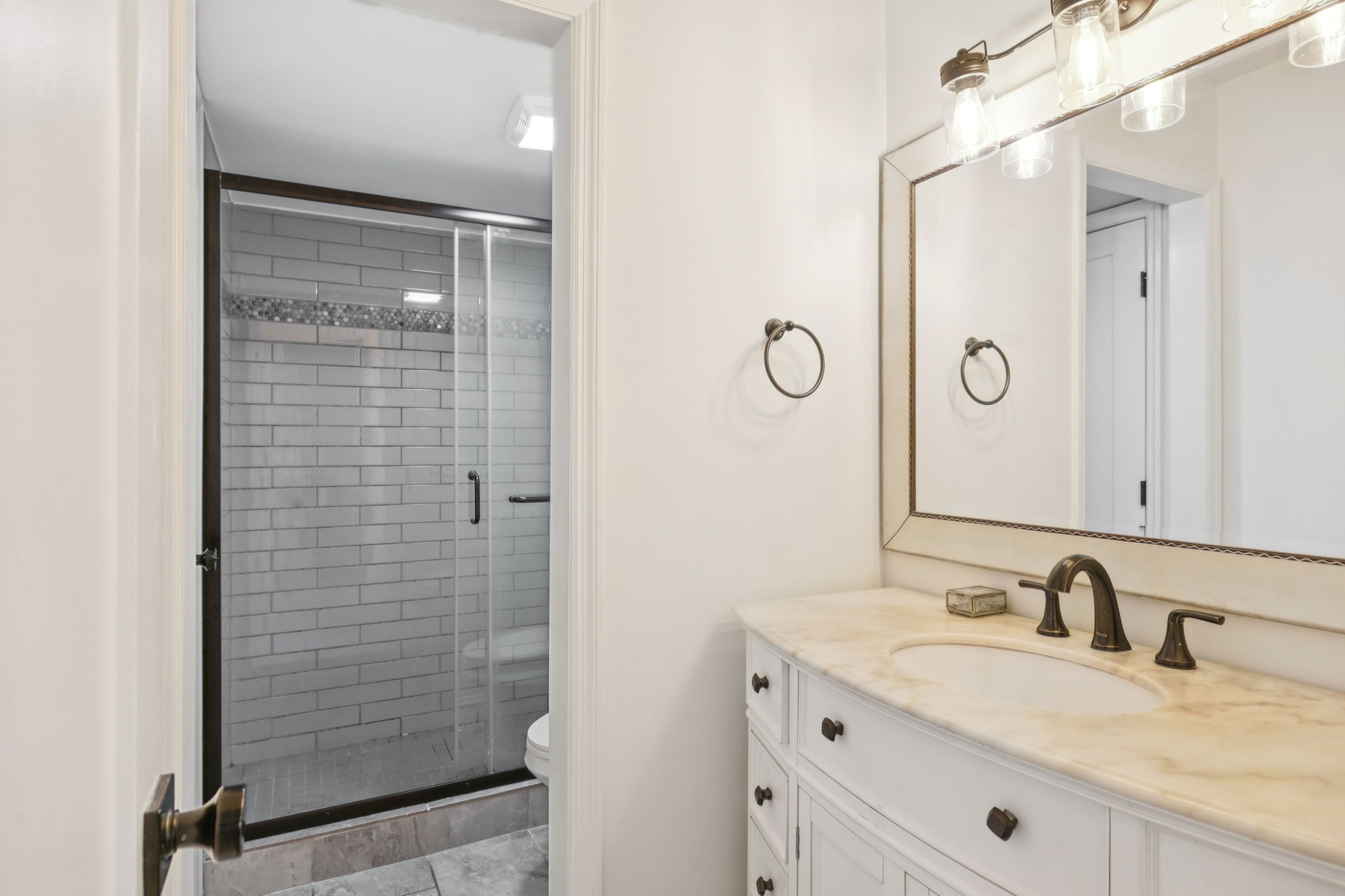 1129 W Main St Unit: 24