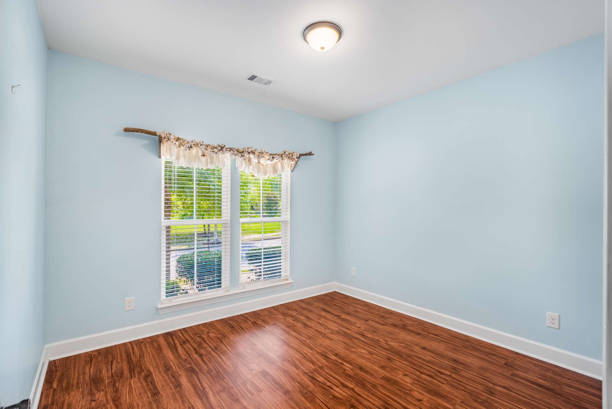 3116 Charles Park Dr