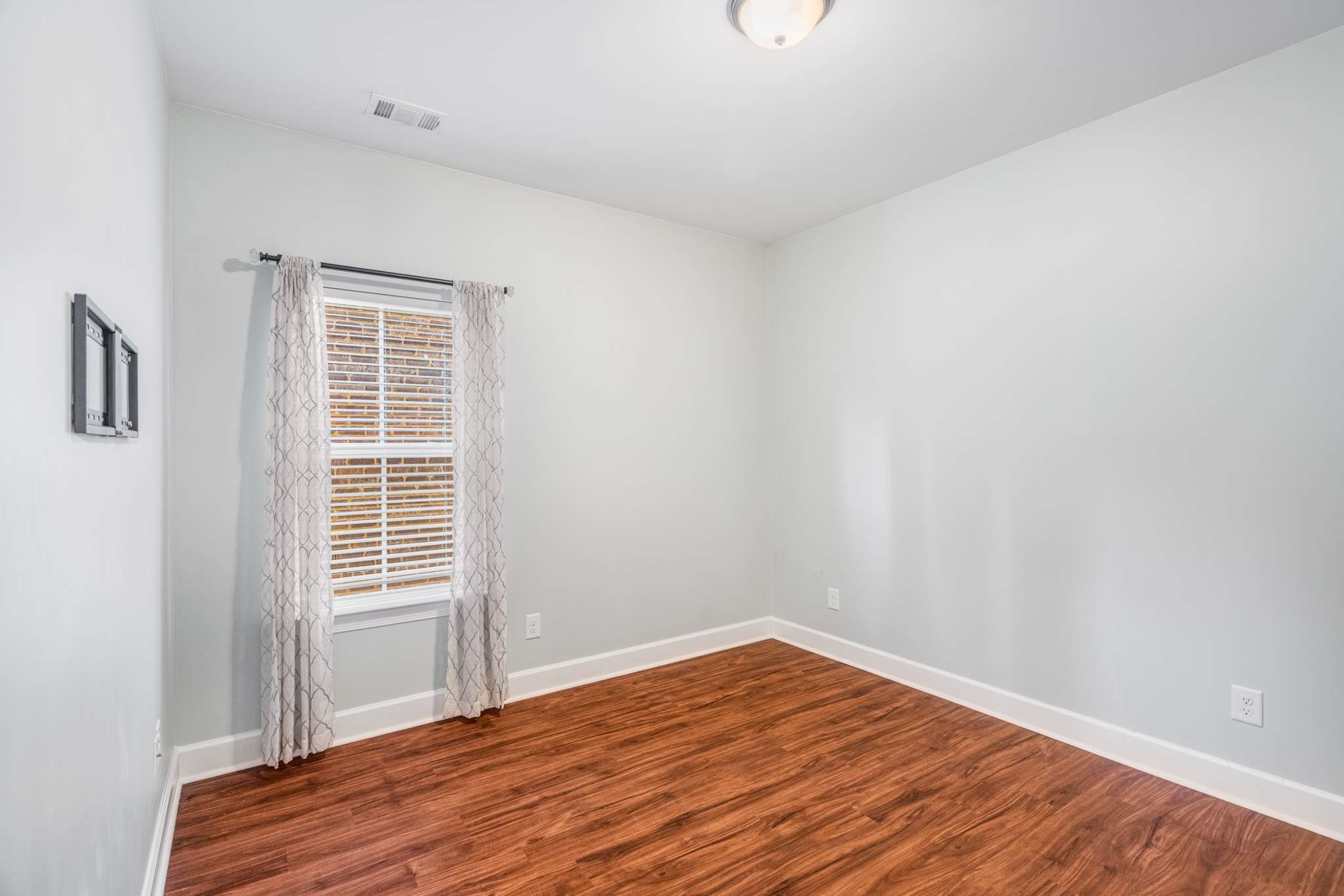 3116 Charles Park Dr