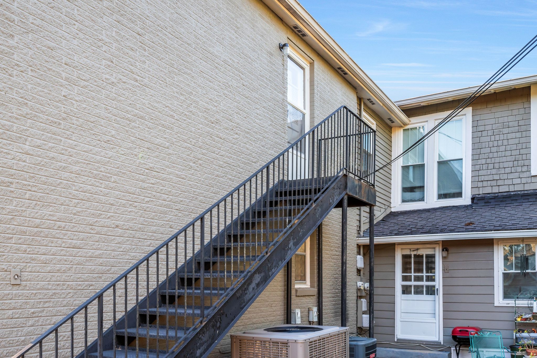 3735 Central Ave Unit: B2