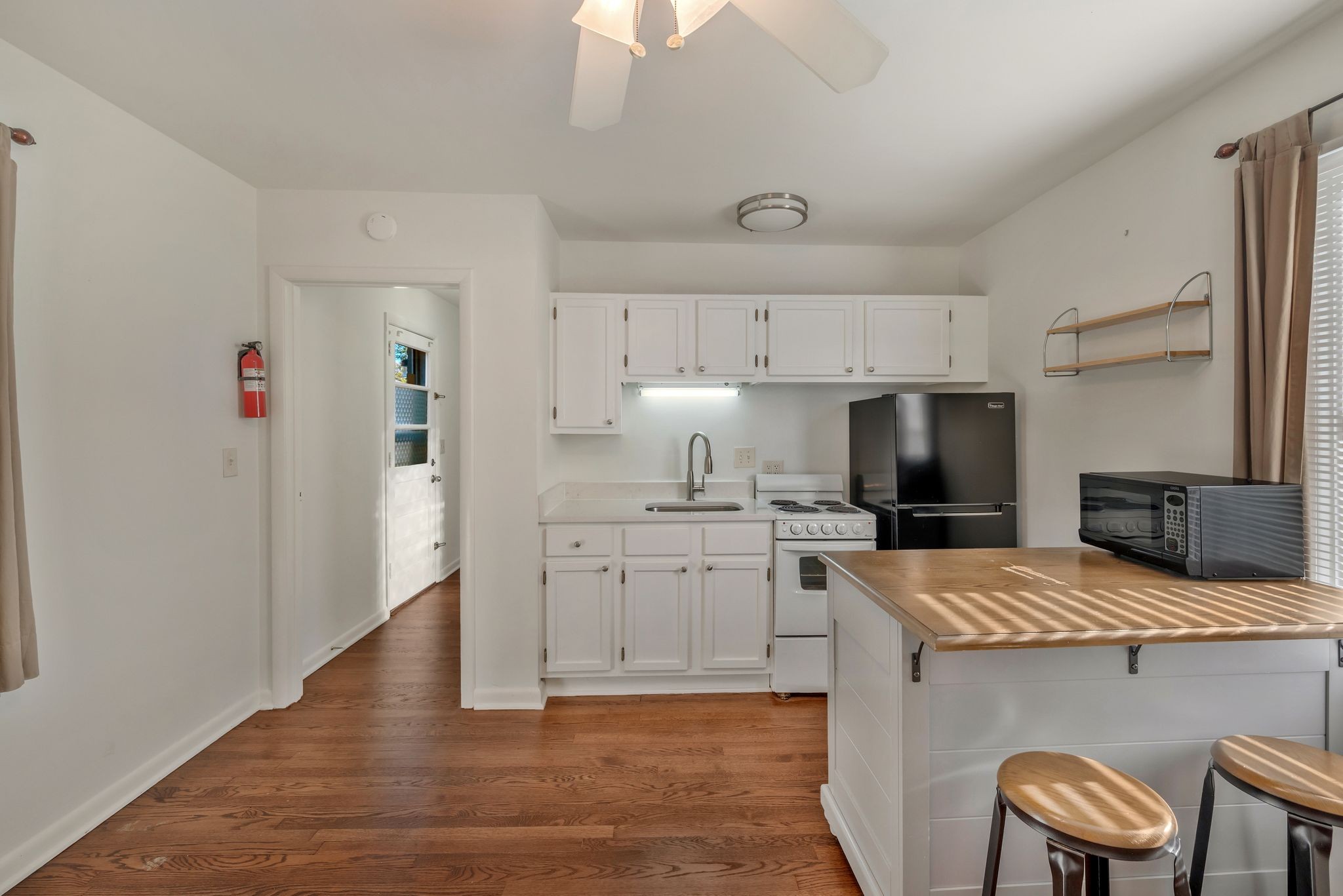 3735 Central Ave Unit: B2