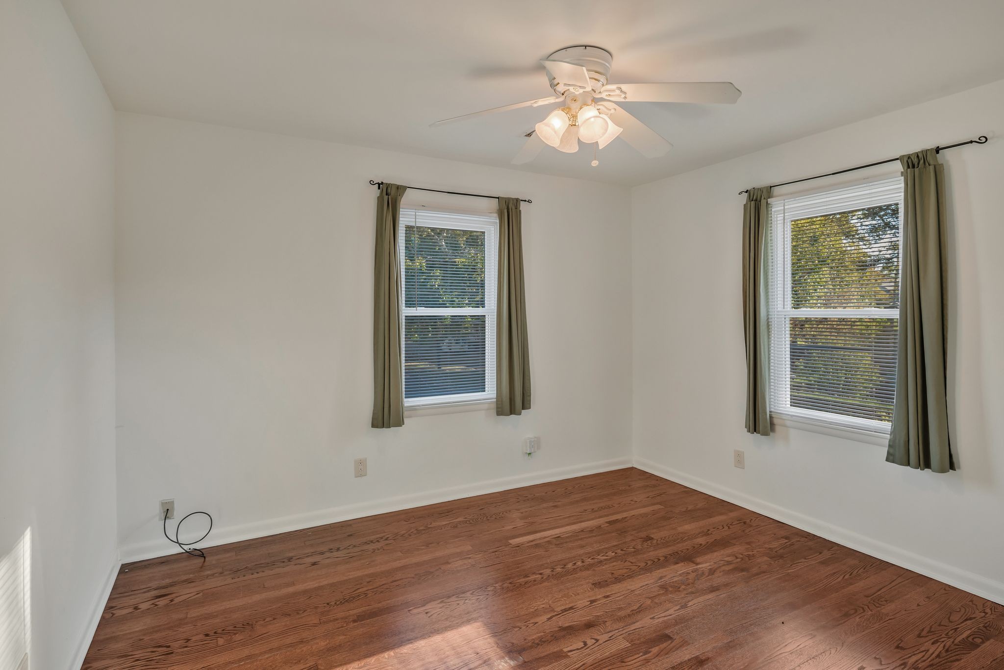 3735 Central Ave Unit: B2