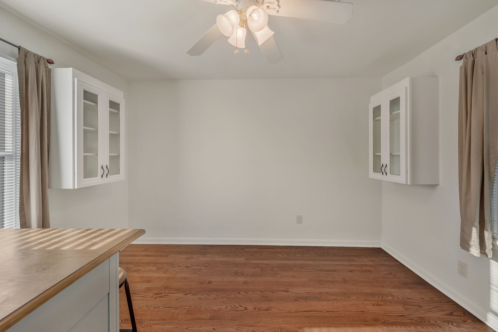 3735 Central Ave Unit: B2