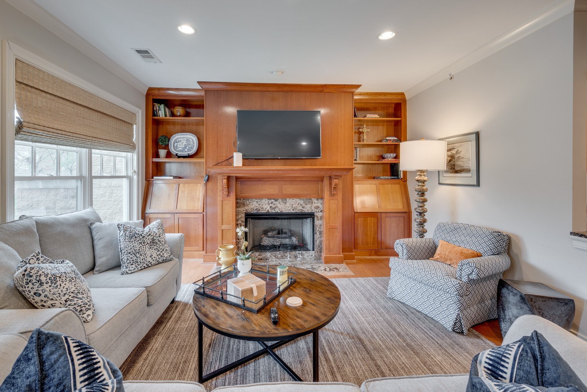 3127 Long Blvd Unit: 201