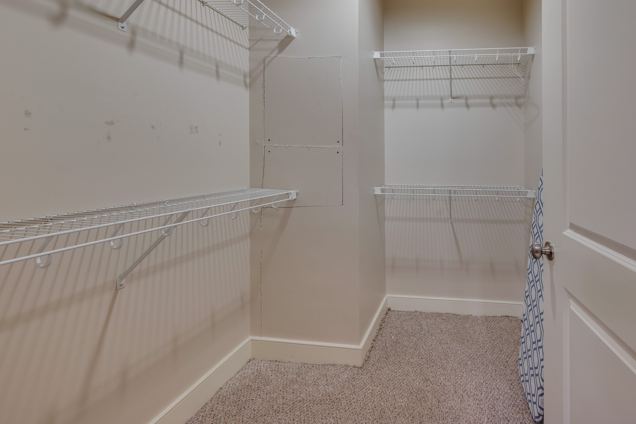 3127 Long Blvd Unit: 201