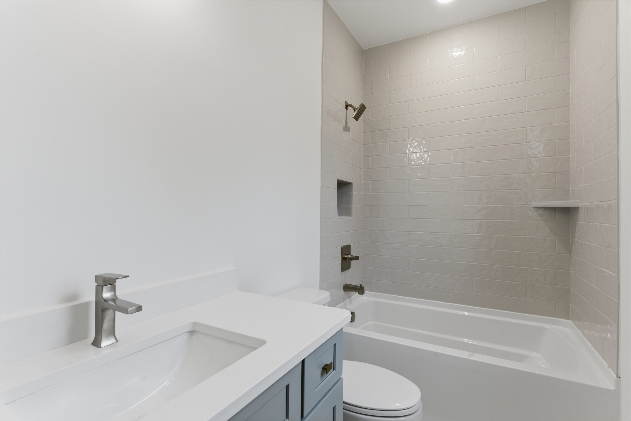 6300B American Ct
