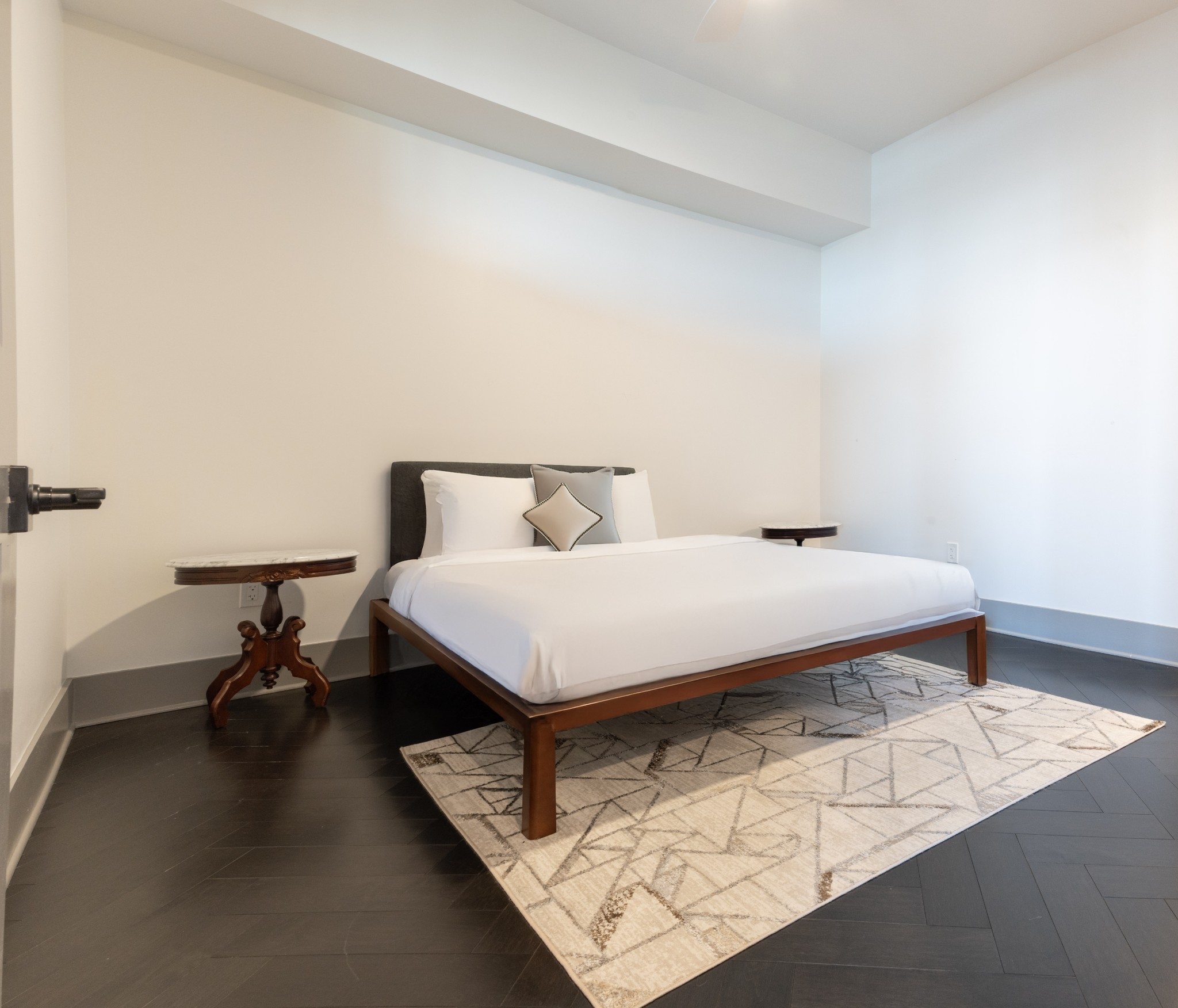 1616 West End Ave Unit: 2304