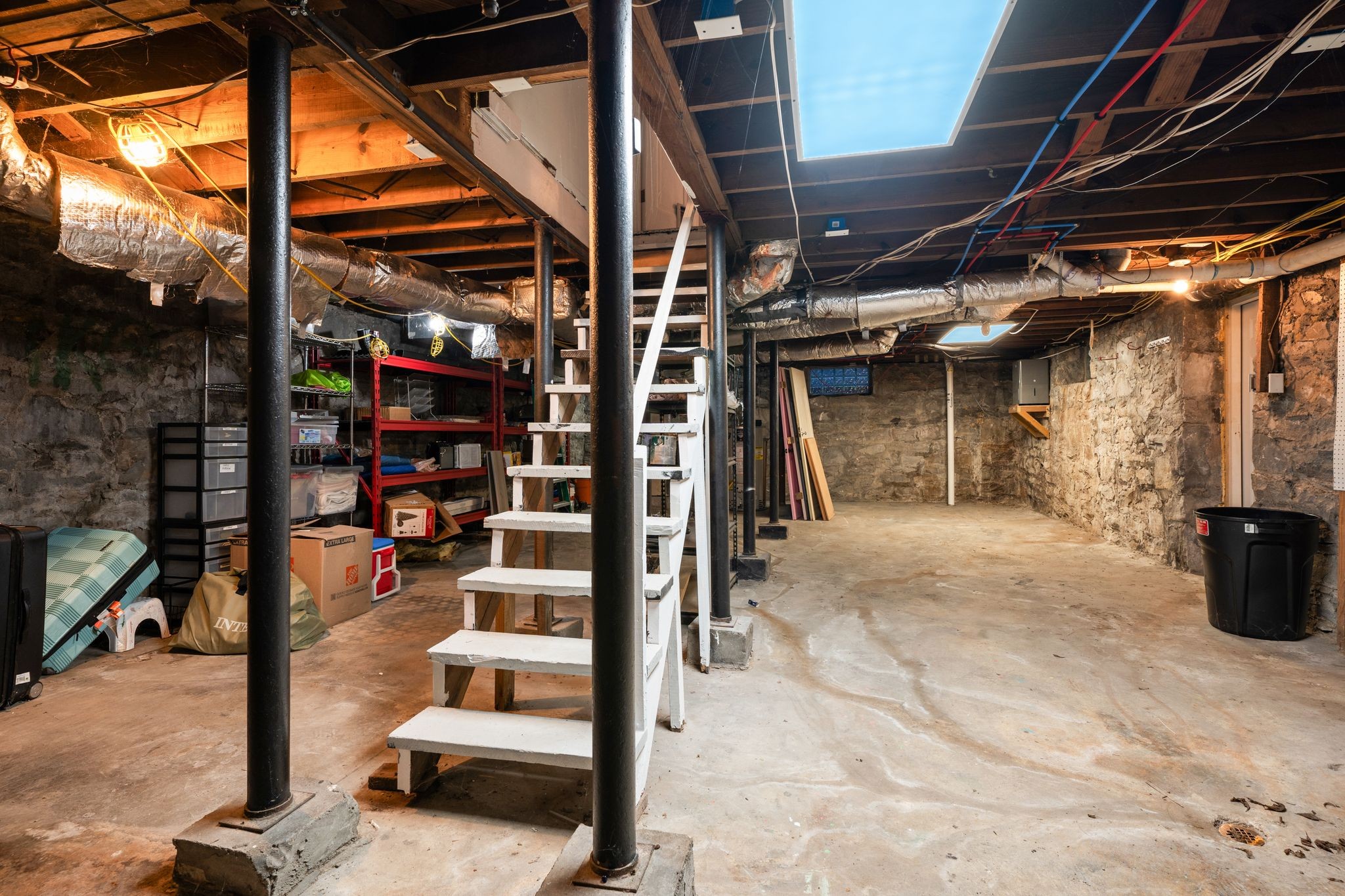 1124 Sunnymeade Dr