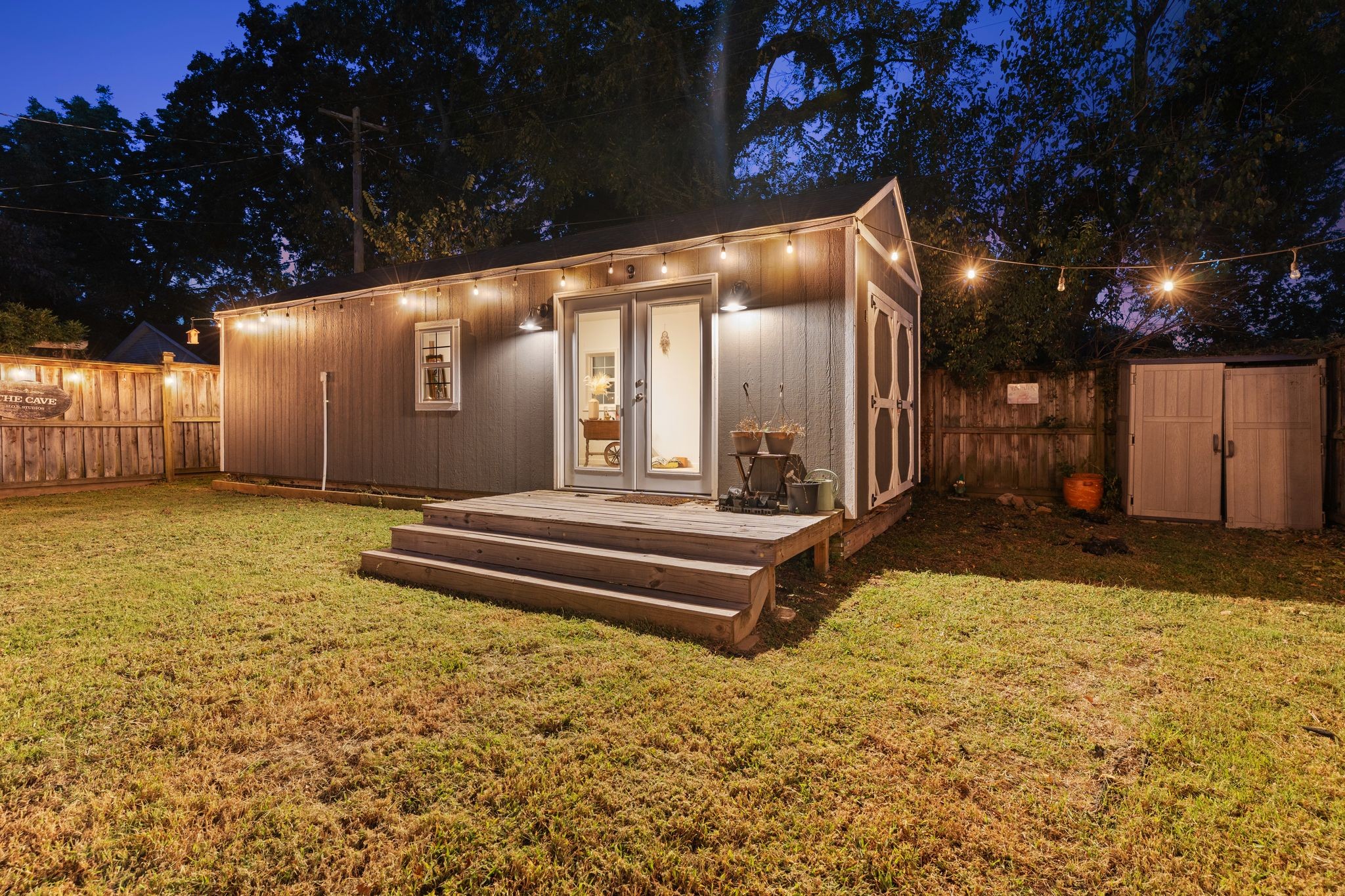 1124 Sunnymeade Dr
