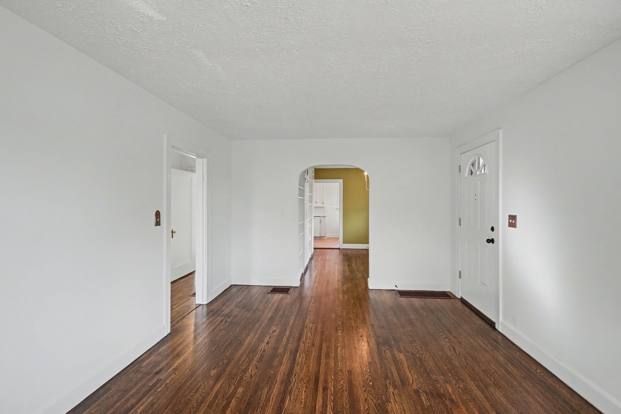 1124 Sunnymeade Dr