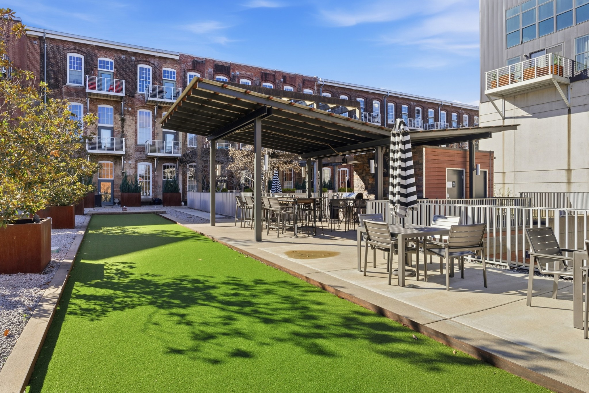 704 Taylor St Unit: 201