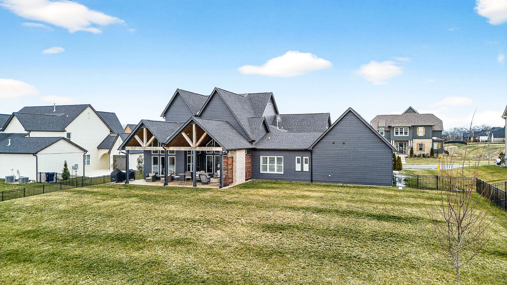 7017 Lampkins Crossing Dr