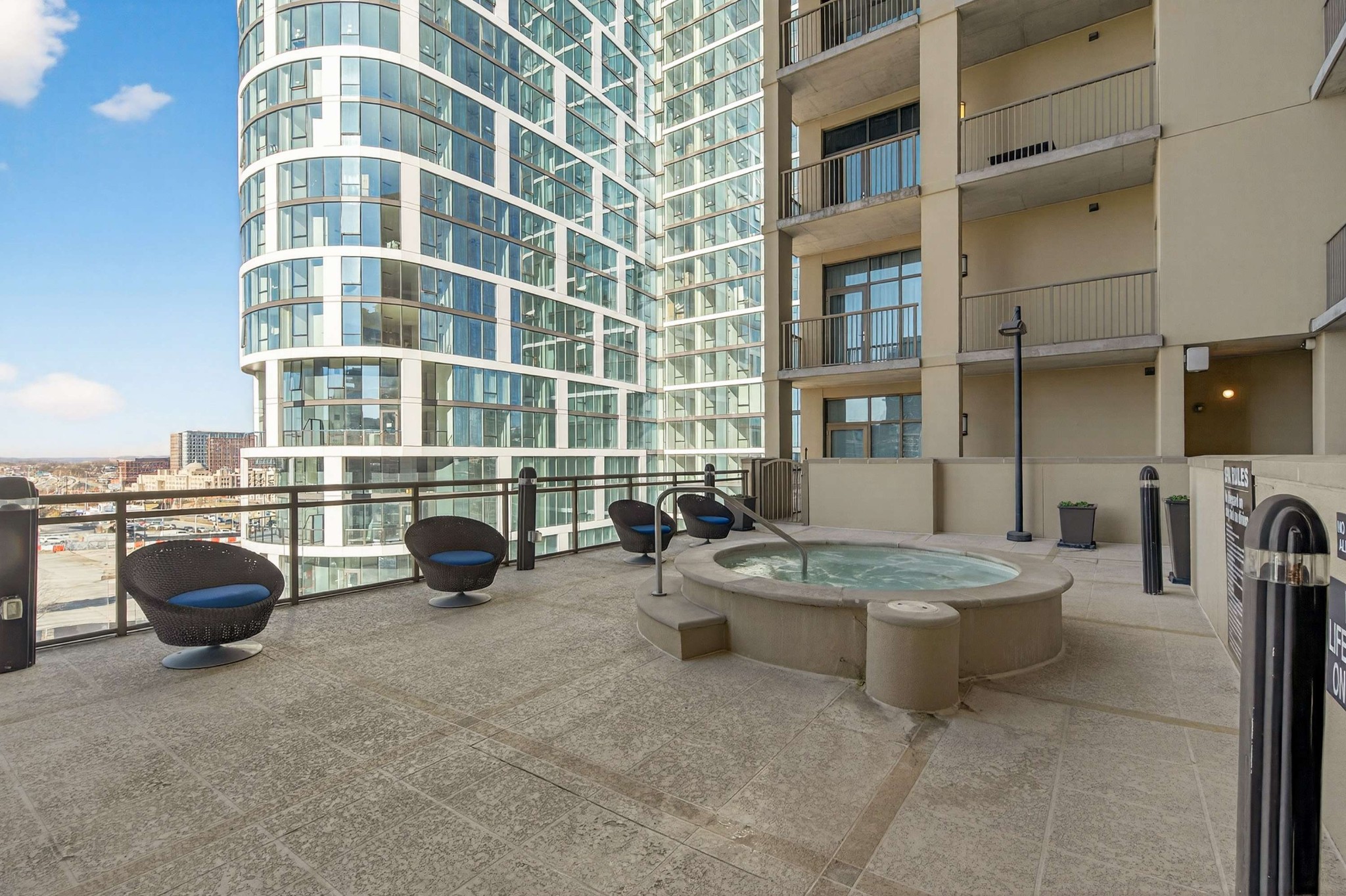 1510 Demonbreun St Unit: 904