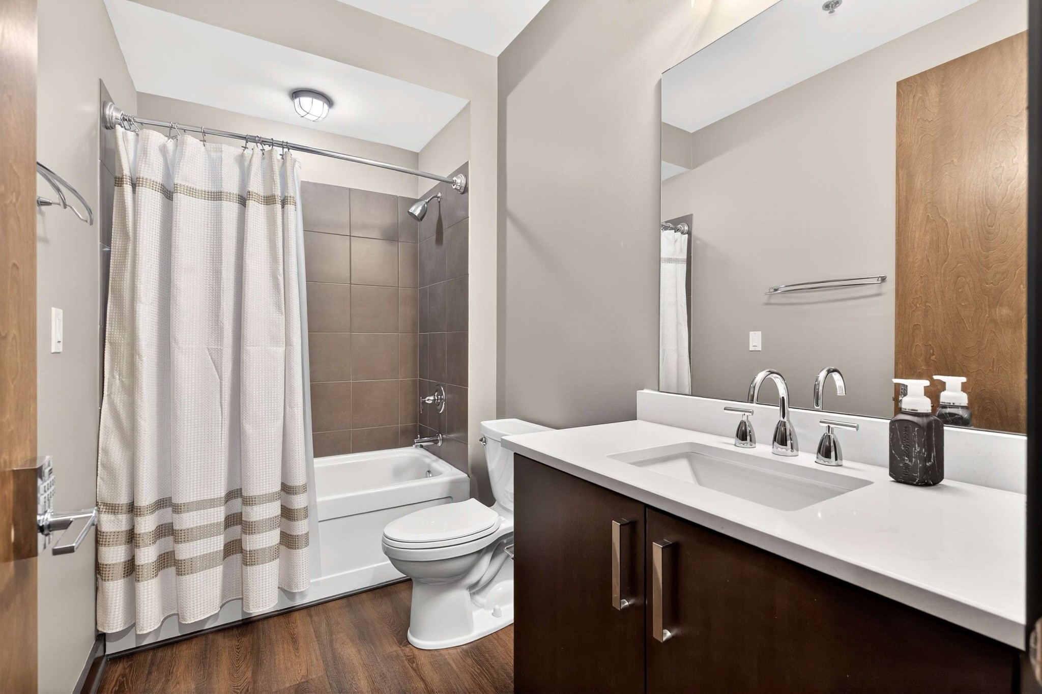 1510 Demonbreun St Unit: 904