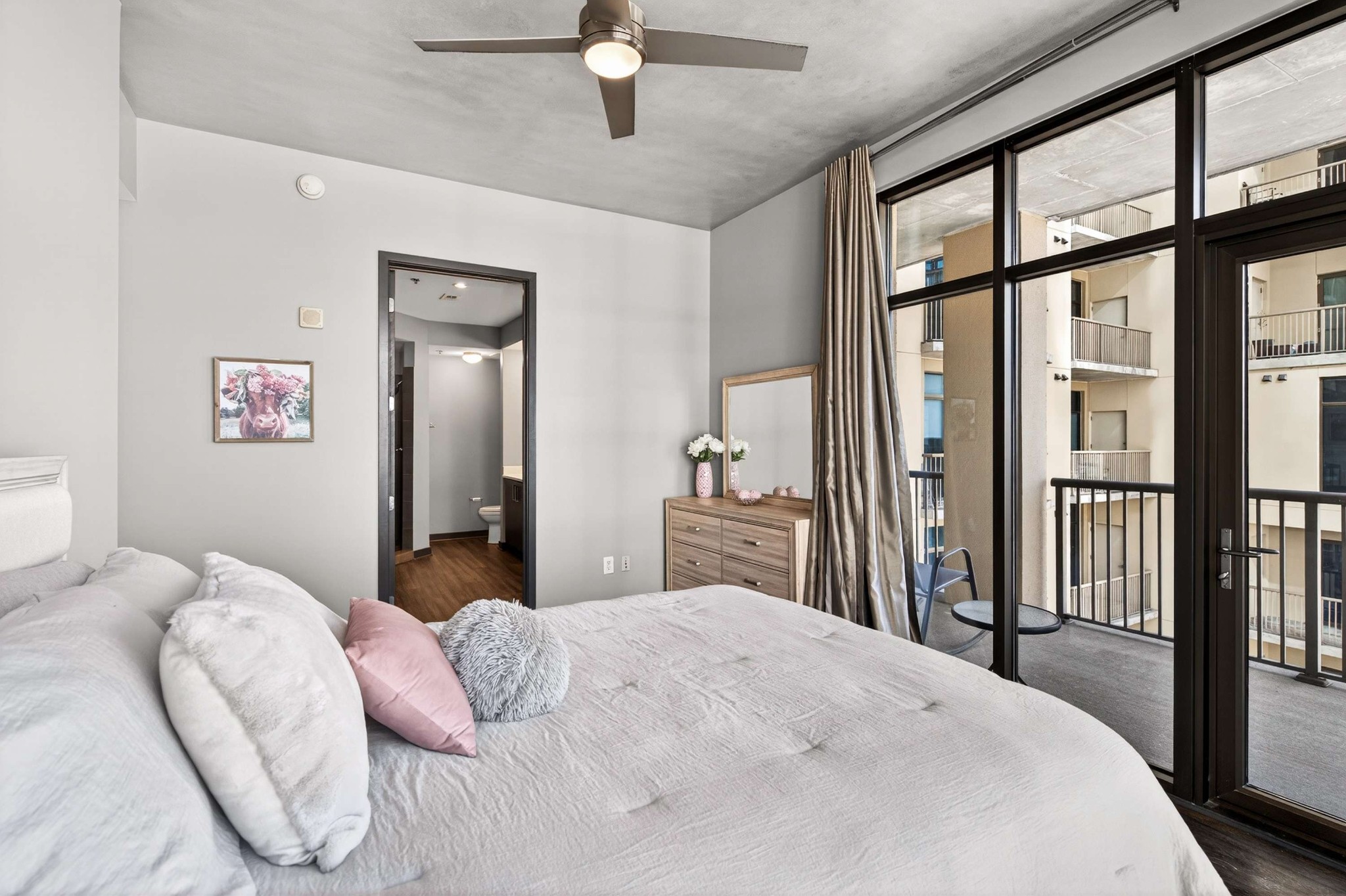 1510 Demonbreun St Unit: 904