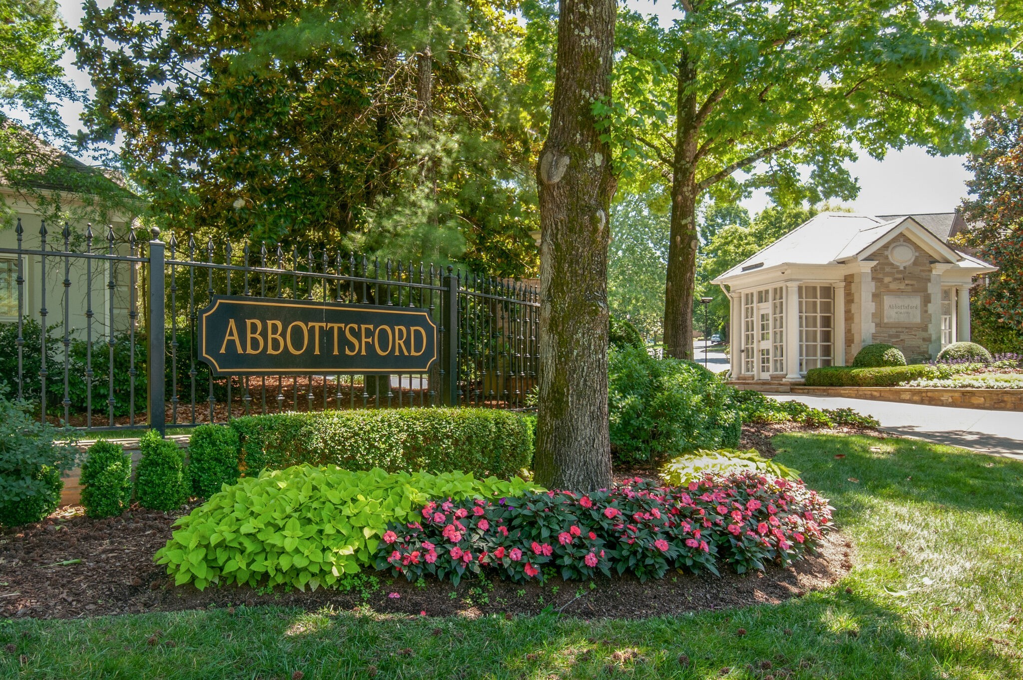 120 Abbottsford