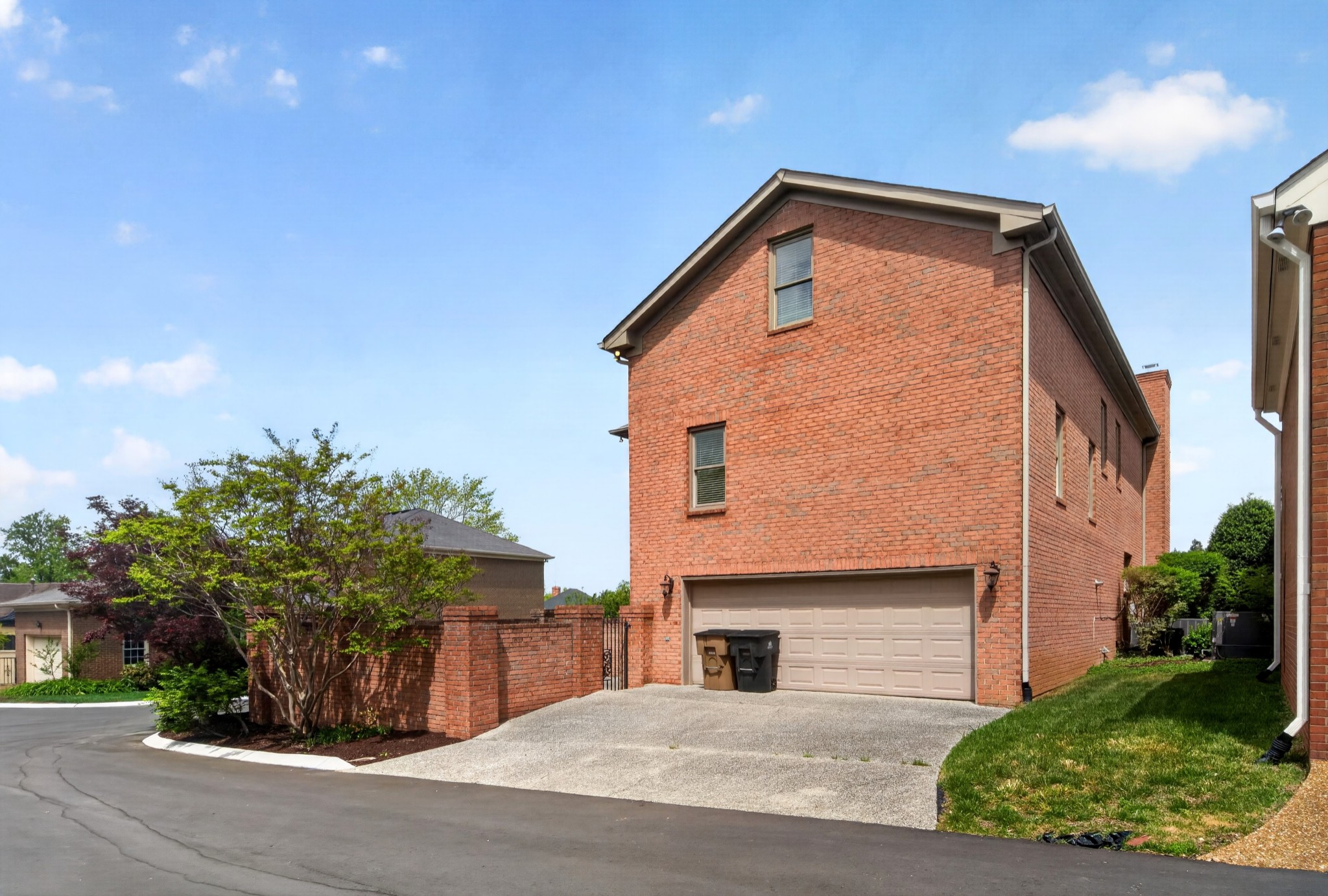 120 Abbottsford