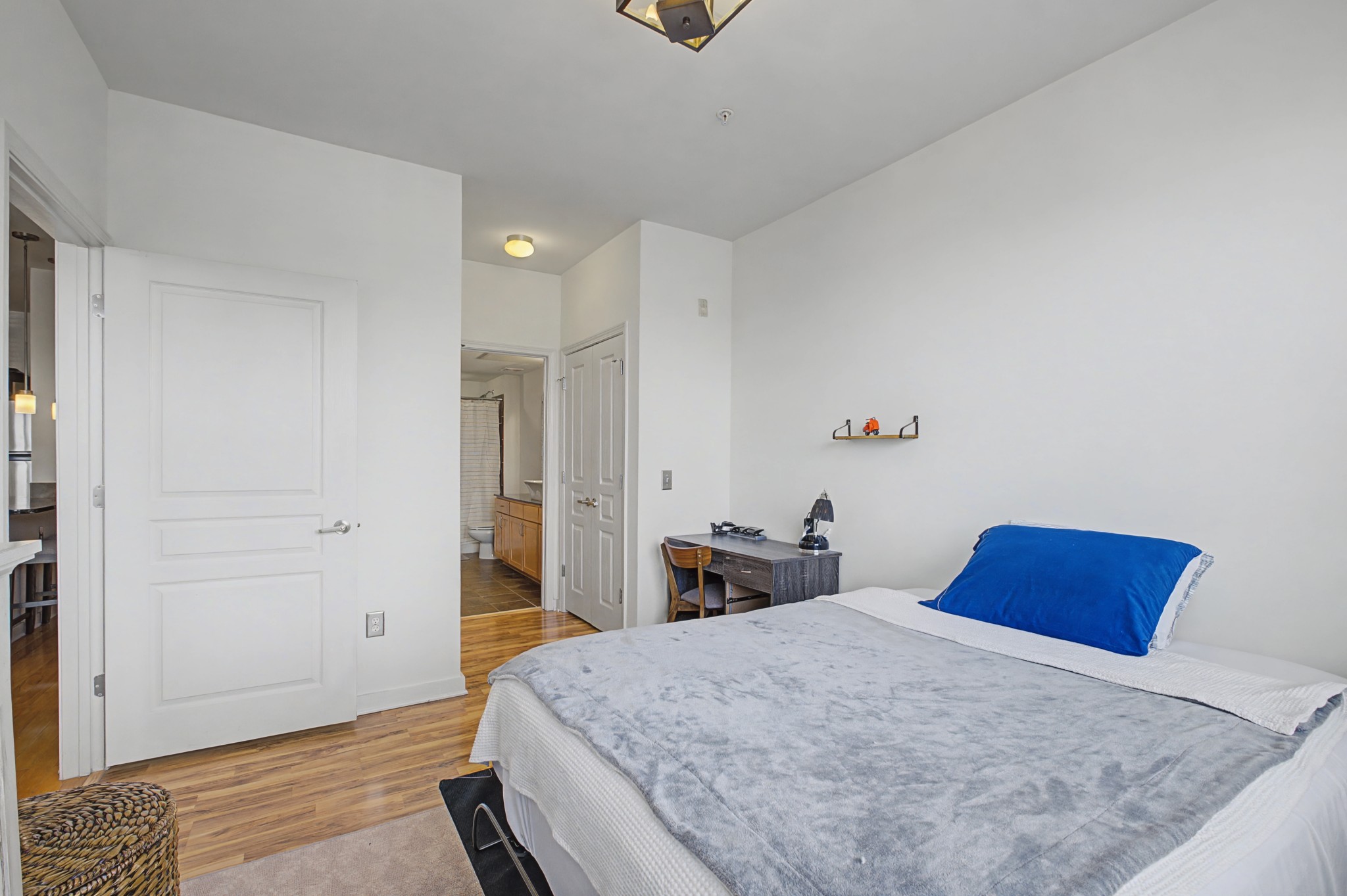 3000 Vanderbilt Pl Unit: 331