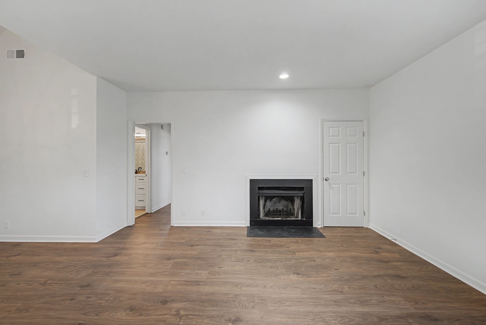 2135 Acklen Ave Unit: 6