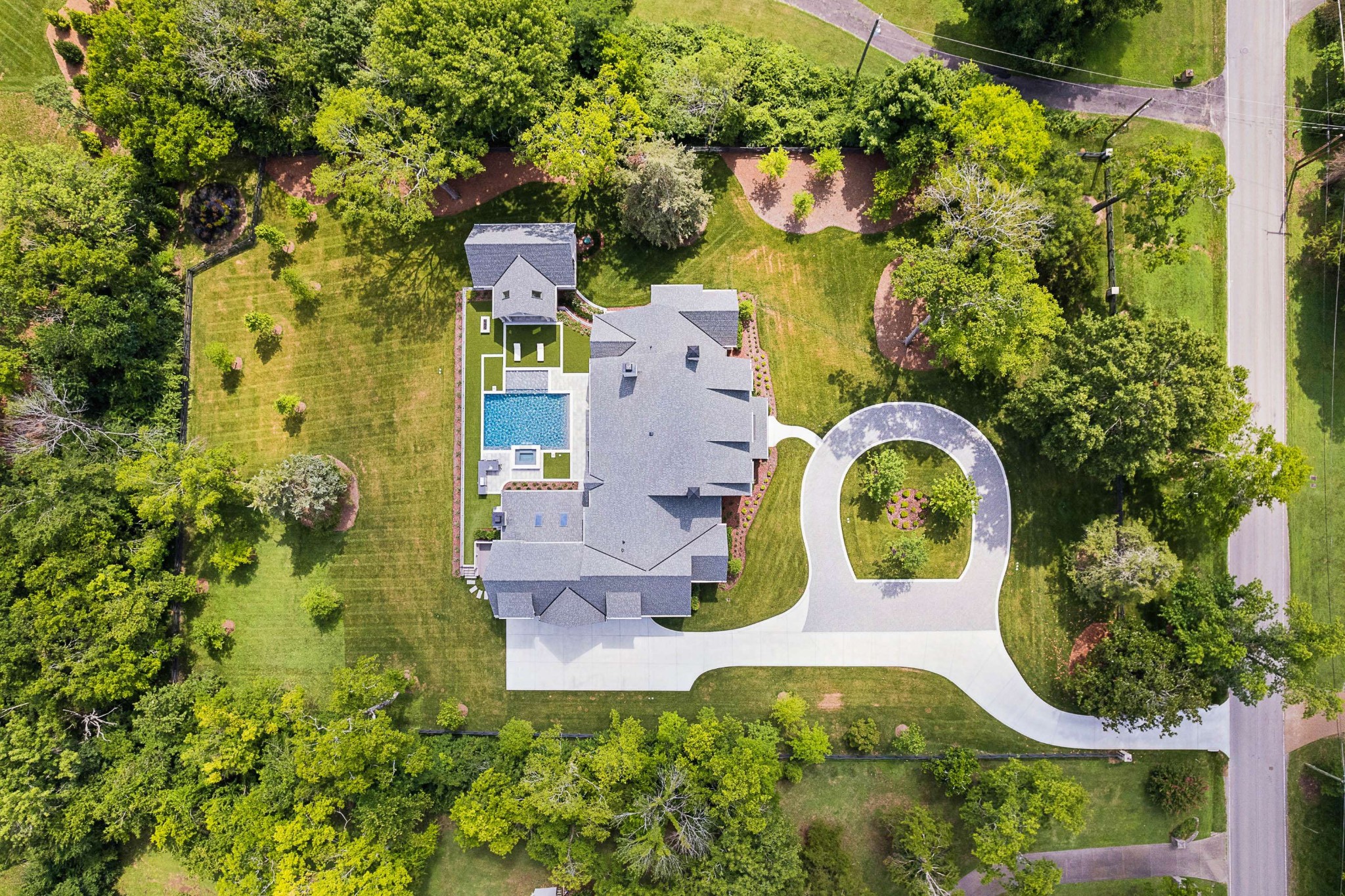 1114 Tyne Blvd