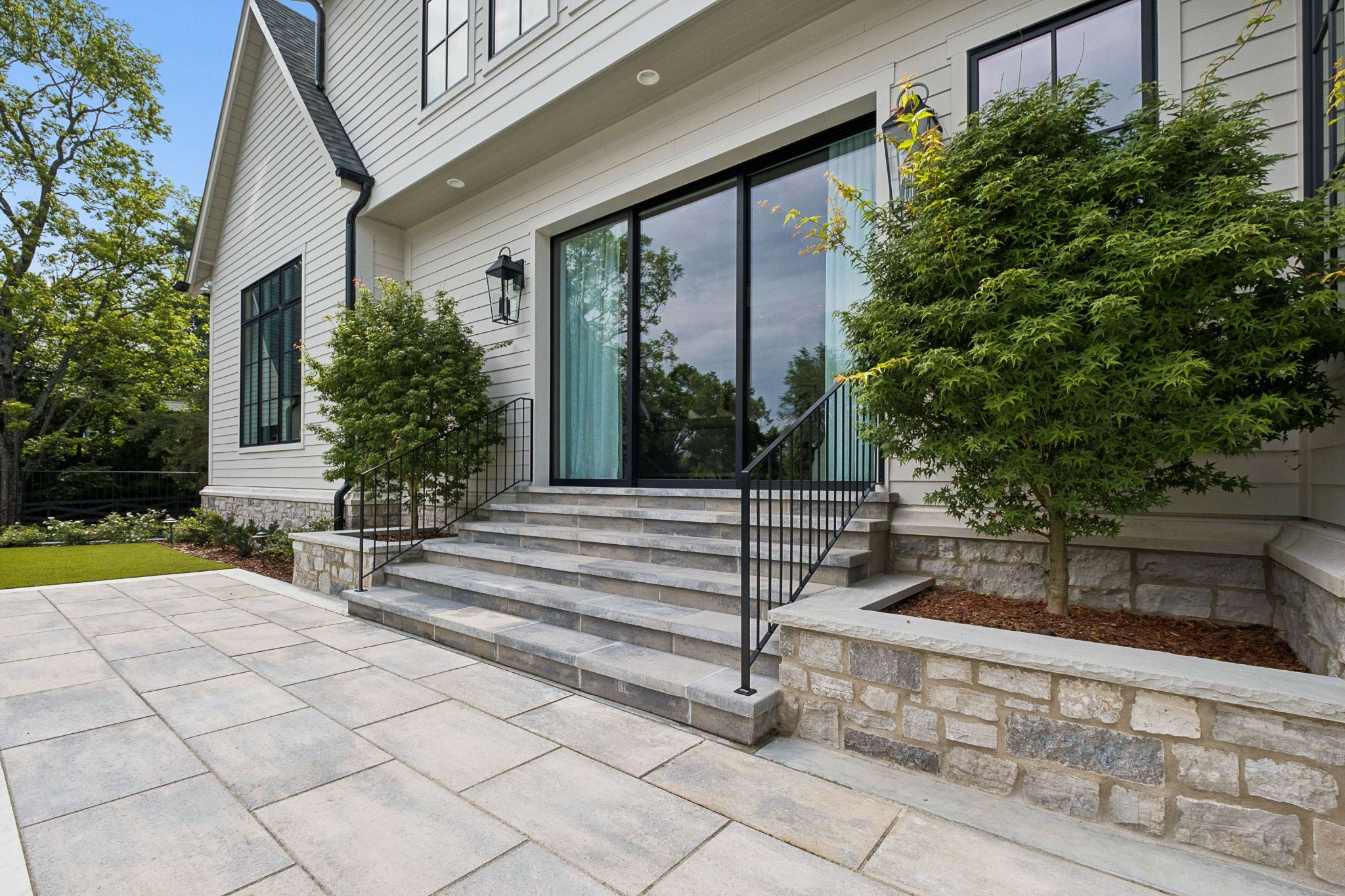 1114 Tyne Blvd