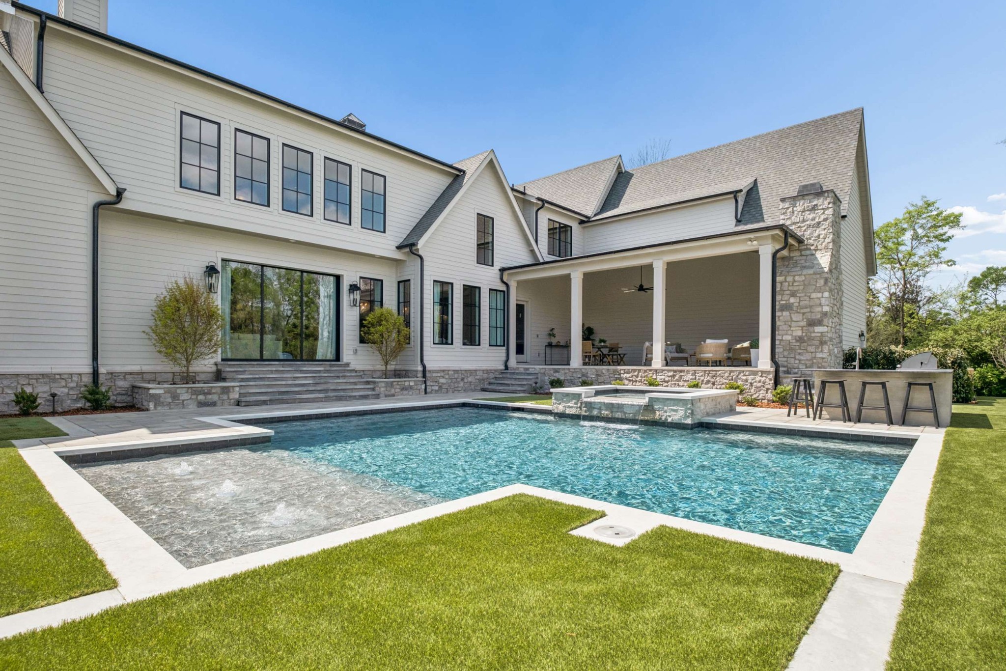 1114 Tyne Blvd