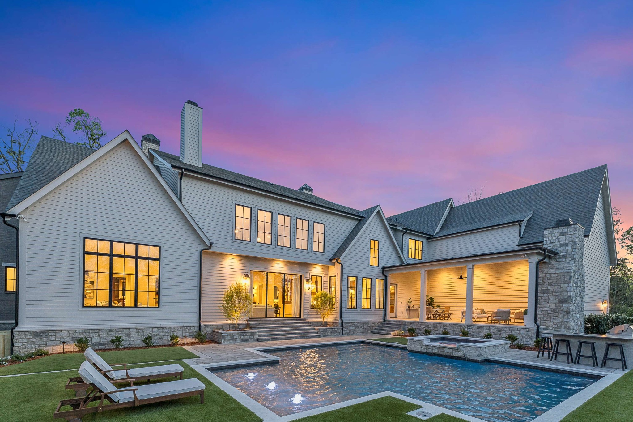 1114 Tyne Blvd