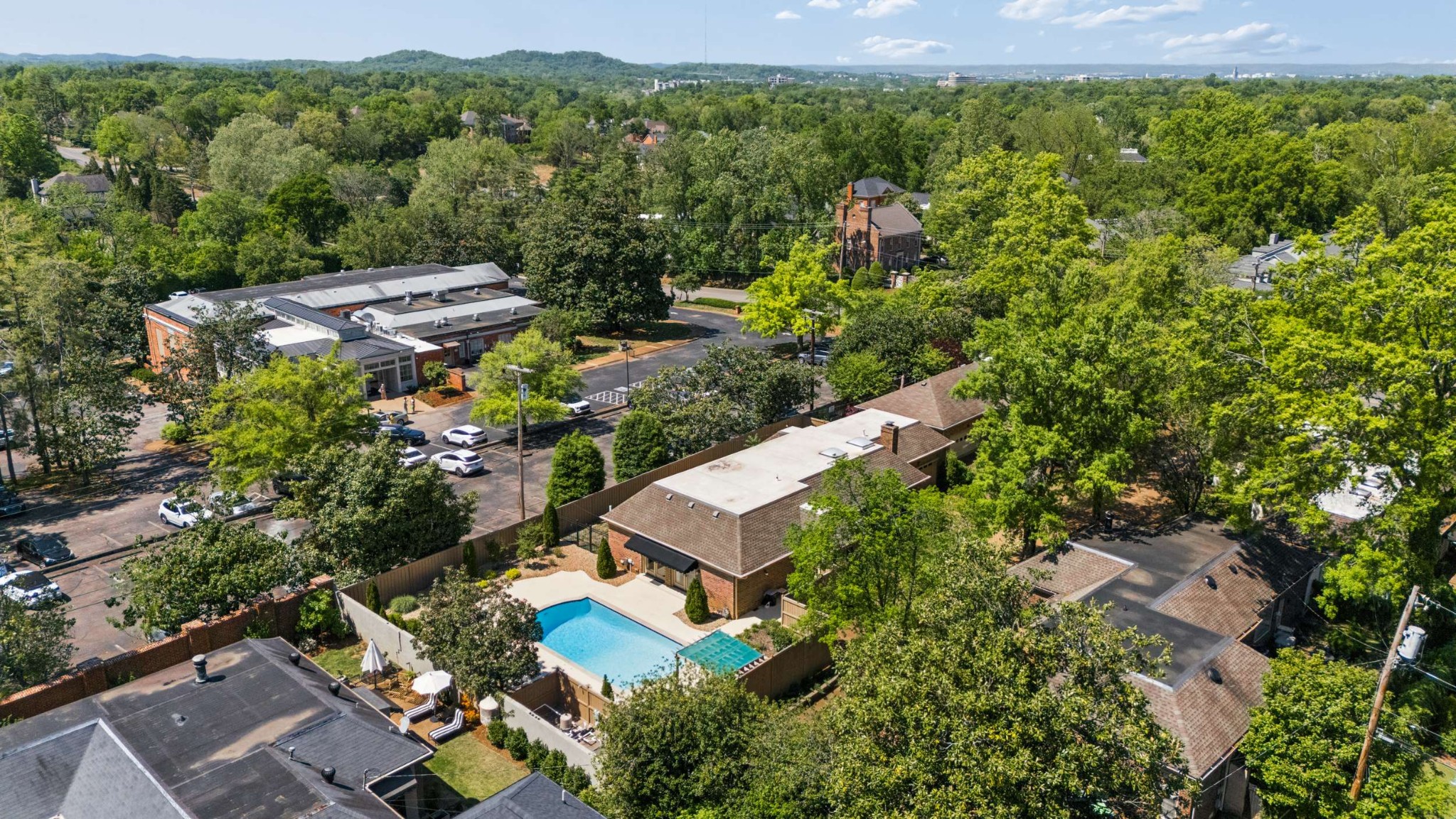 2723 Abbott Martin Rd