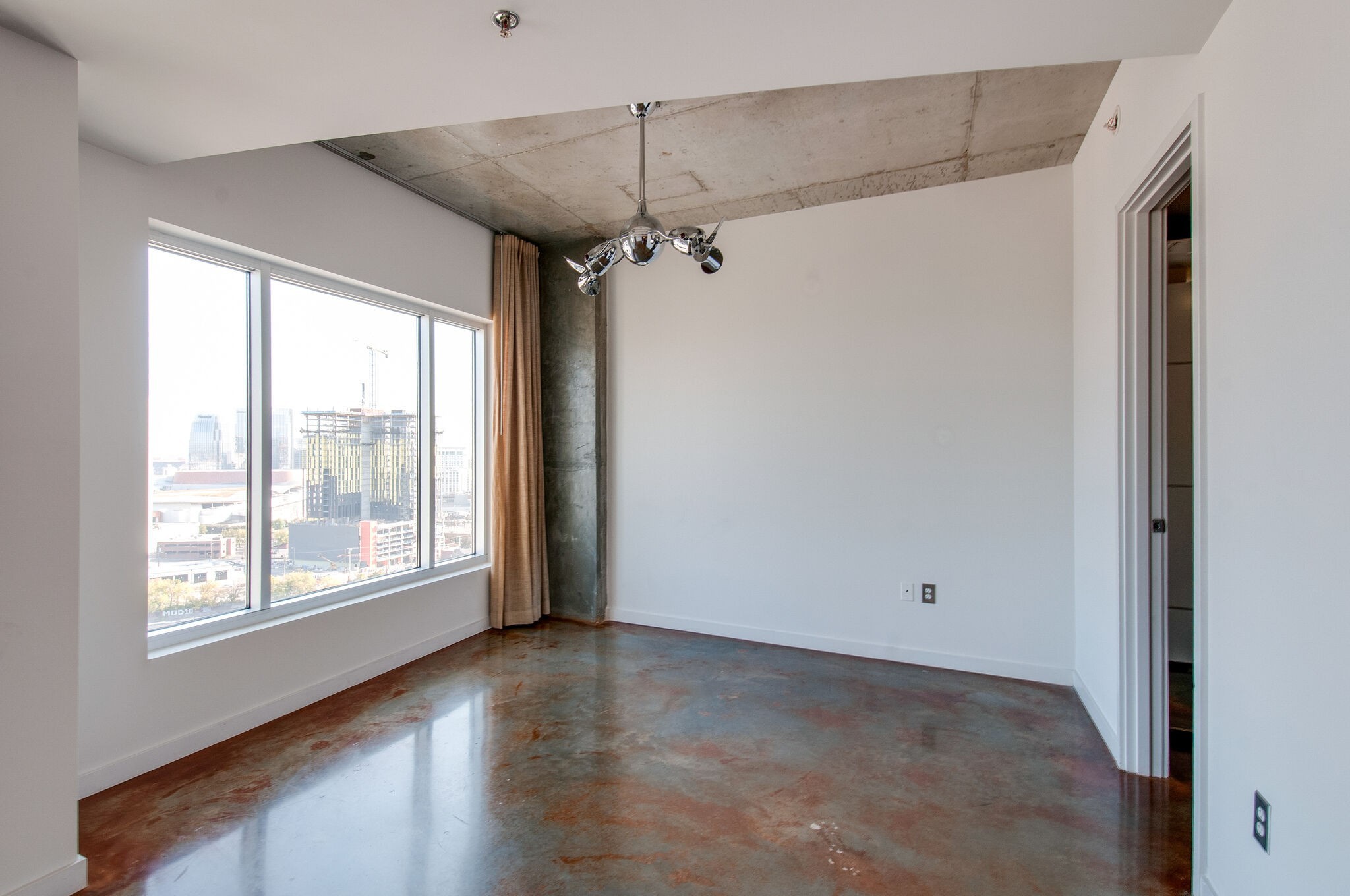 600 12th Ave, S Unit: 1913