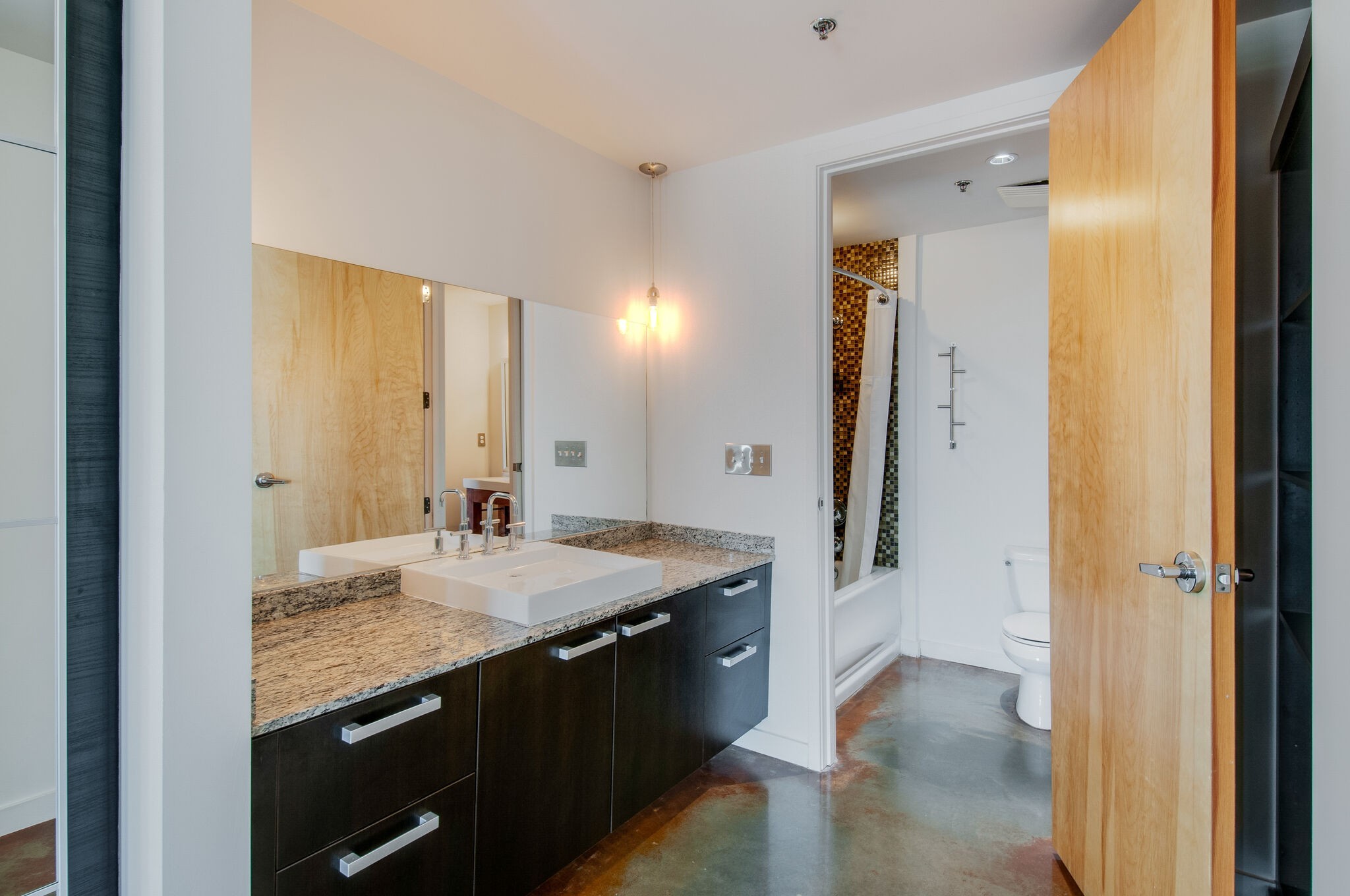 600 12th Ave, S Unit: 1913