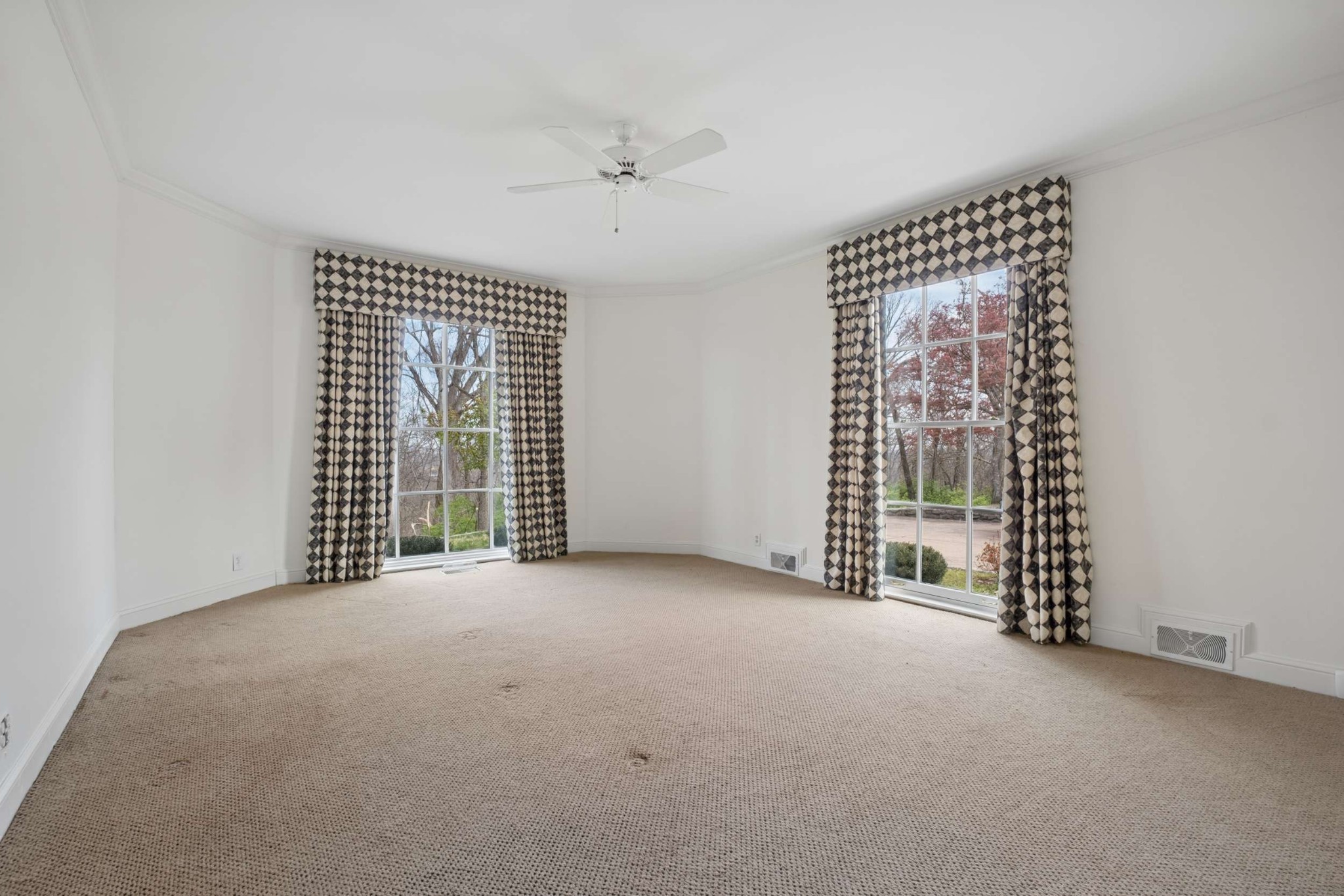 515 Hillwood Blvd