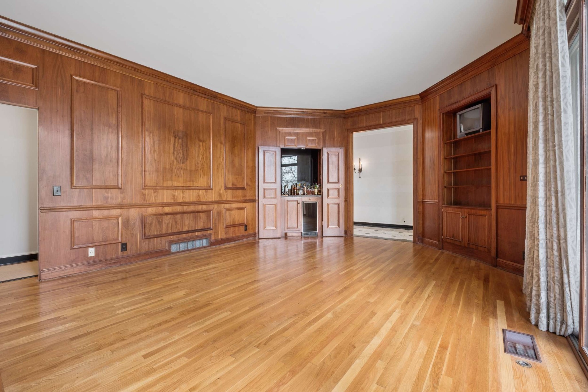 515 Hillwood Blvd