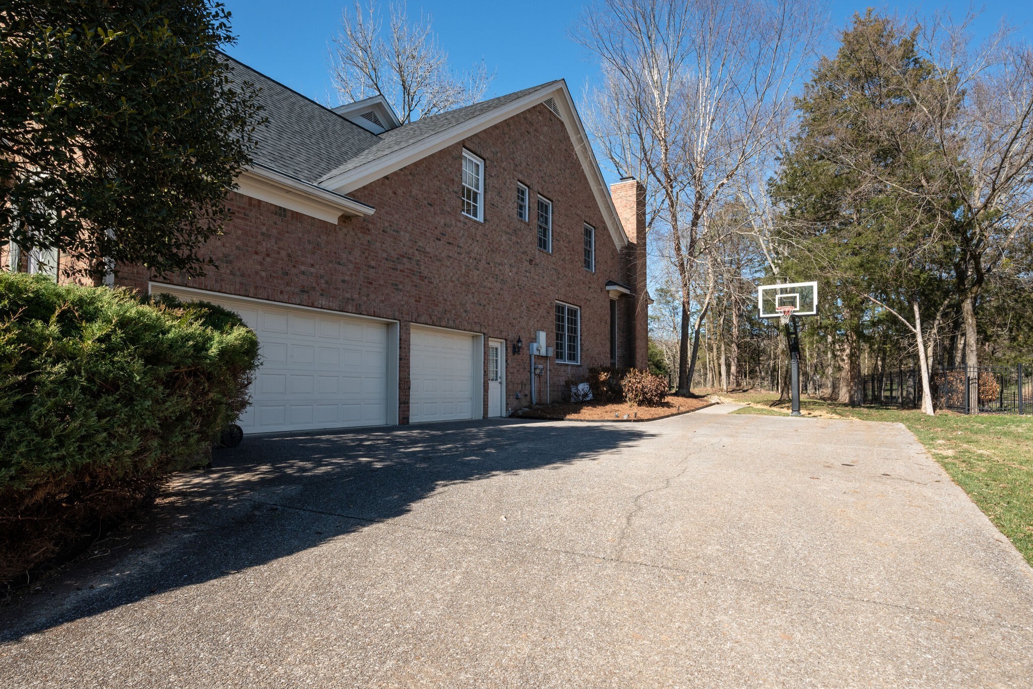 1449 Willowbrooke Cir